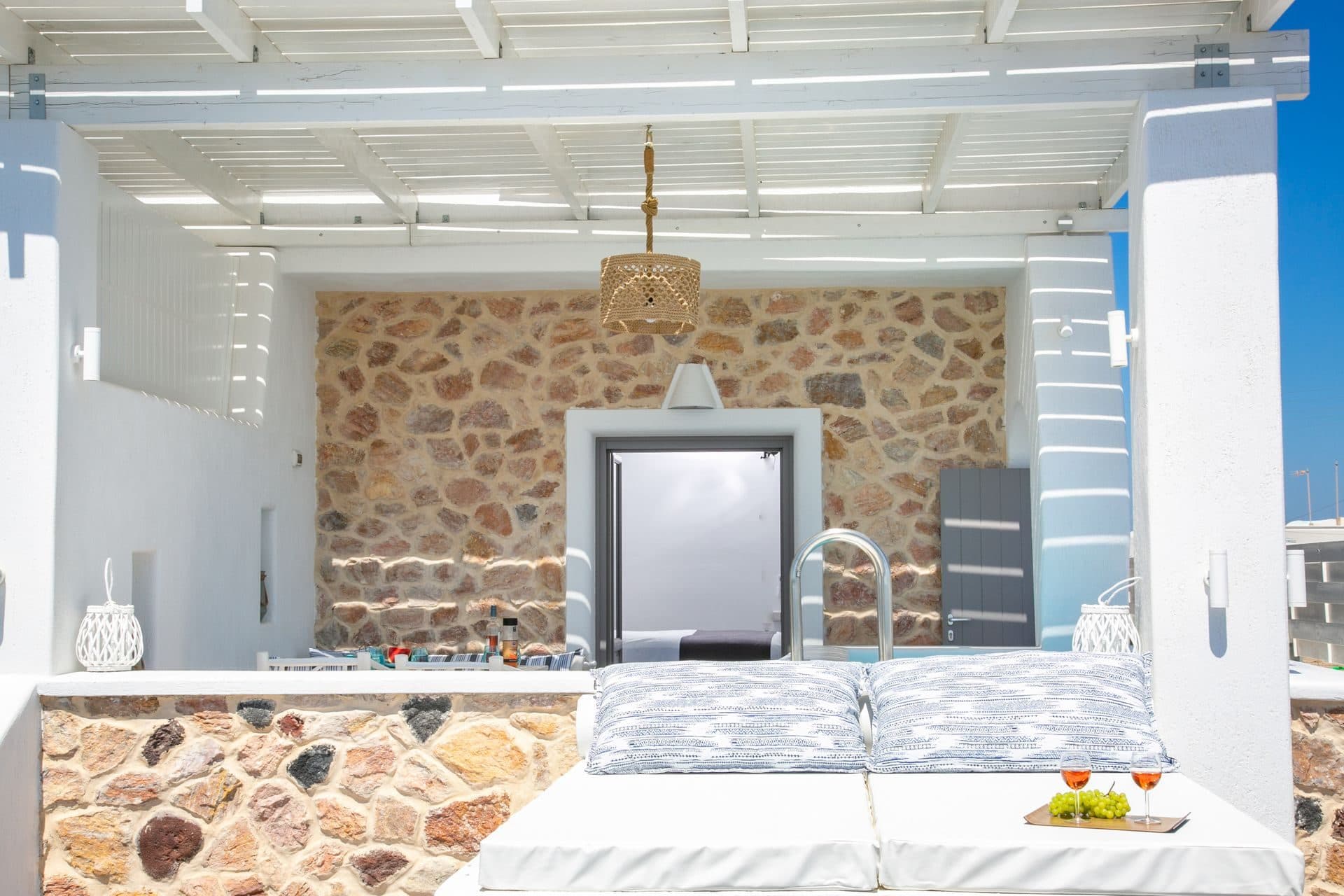 Luxury two-bedroom suite with private hot tub on the beachfront, Exomitis – photo 53 of 56