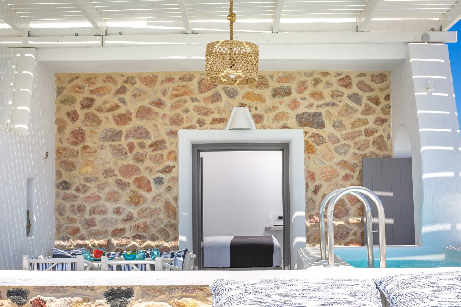 Luxury two-bedroom suite with private hot tub on the beachfront, Exomitis – photo 50 of 56