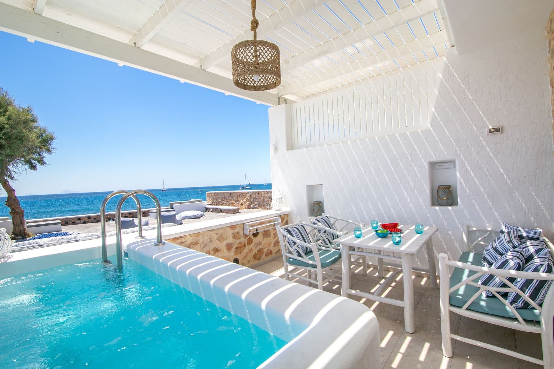 Luxury two-bedroom suite with private hot tub on the beachfront, Exomitis – photo 39 of 56