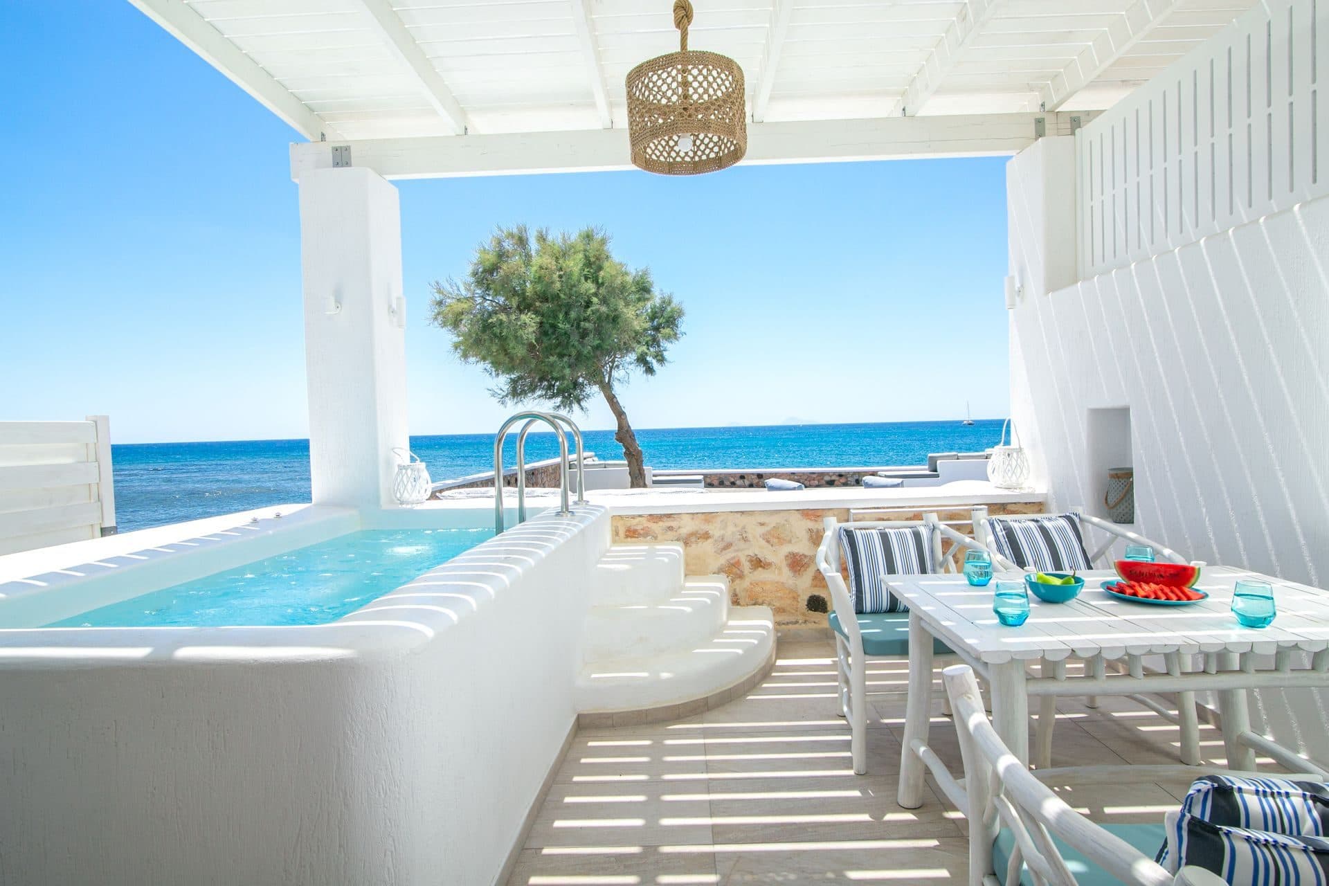 Luxury two-bedroom suite with private hot tub on the beachfront, Exomitis – photo 3 of 56