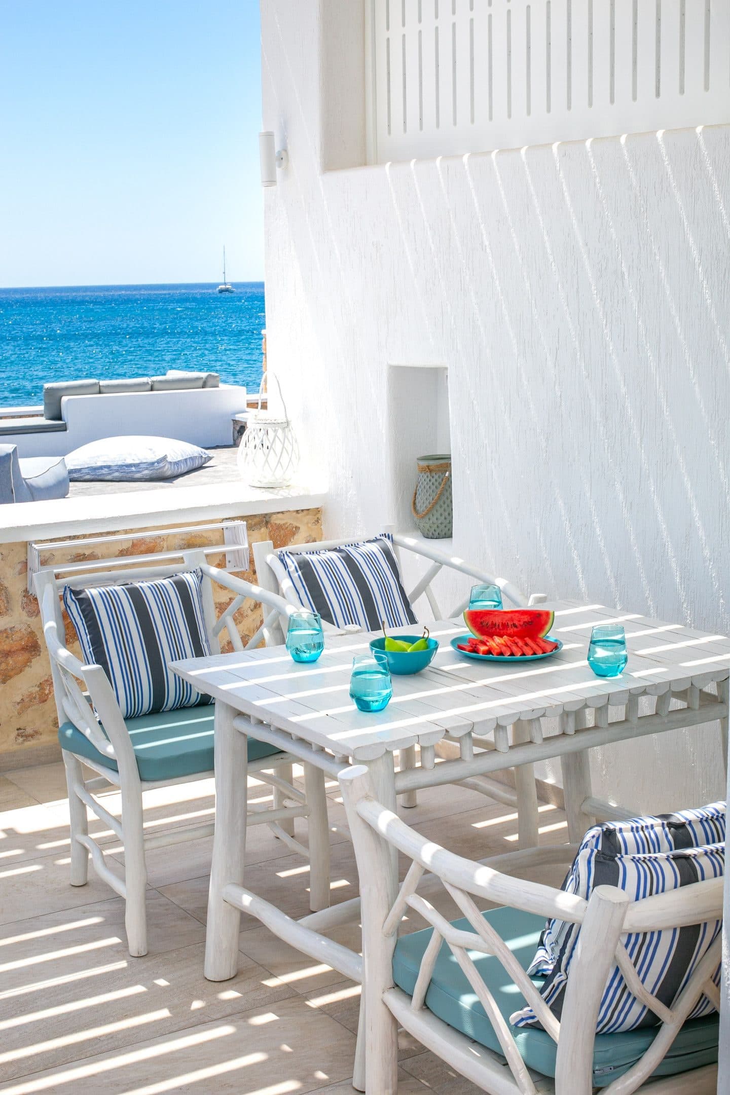 Luxury two-bedroom suite with private hot tub on the beachfront, Exomitis – photo 45 of 56