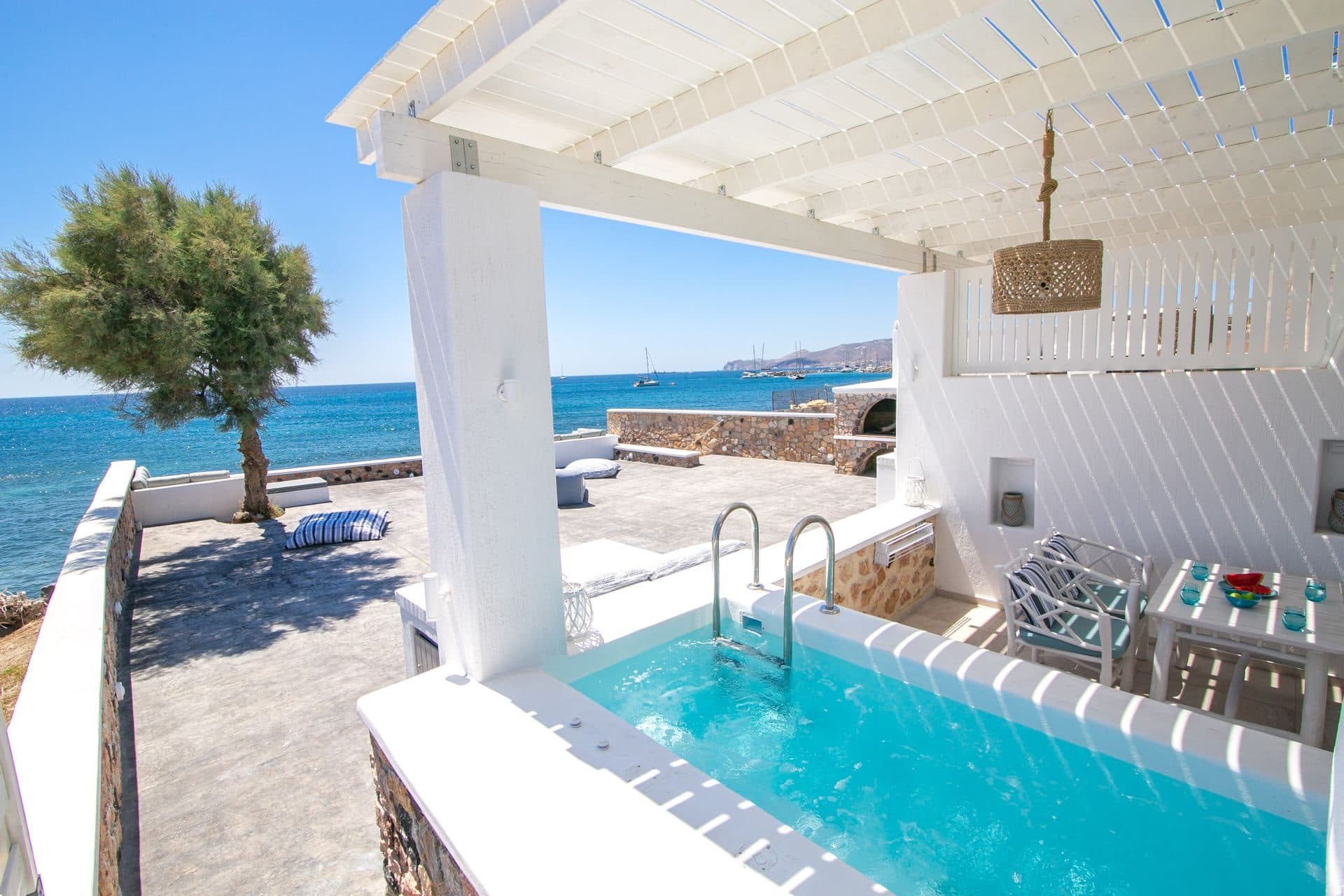 Luxury two-bedroom suite with private hot tub on the beachfront, Exomitis – photo 35 of 56