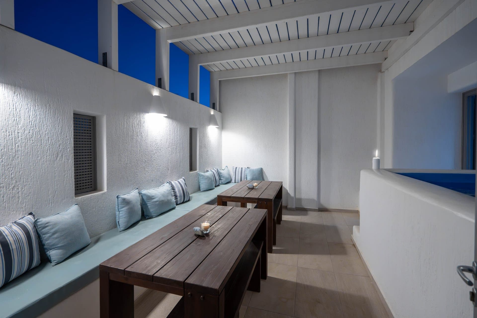 Executive Duplex Three Bedroom Villa with two hot tubs and beach front, Exomitis – photo 31 of 50