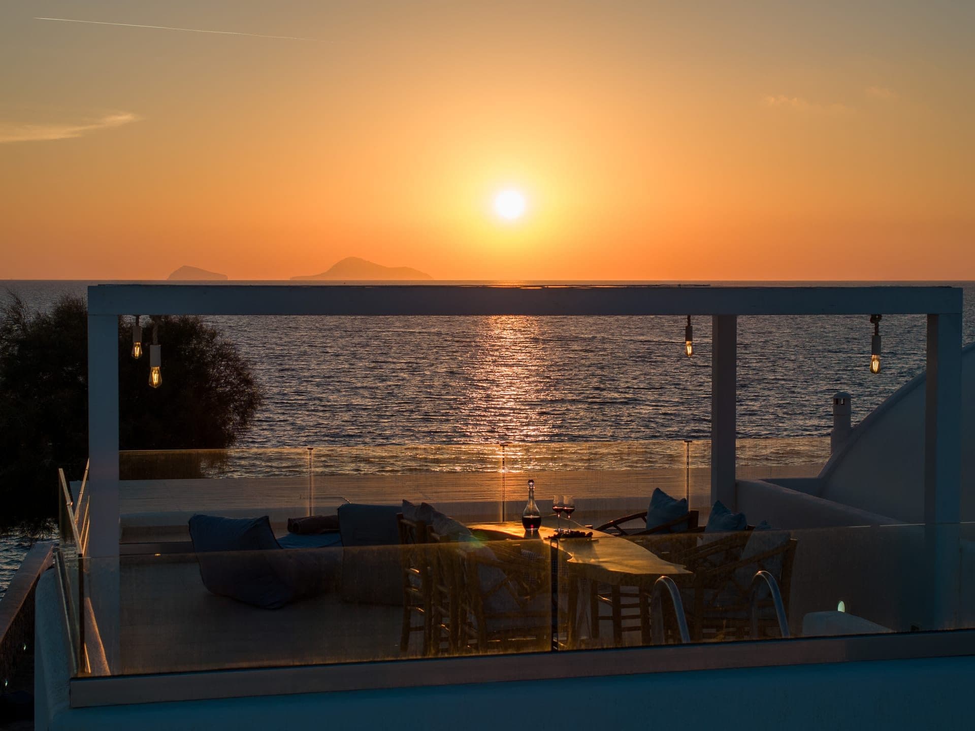 Executive Duplex Three Bedroom Villa with two hot tubs and beach front, Exomitis – photo 2 of 50