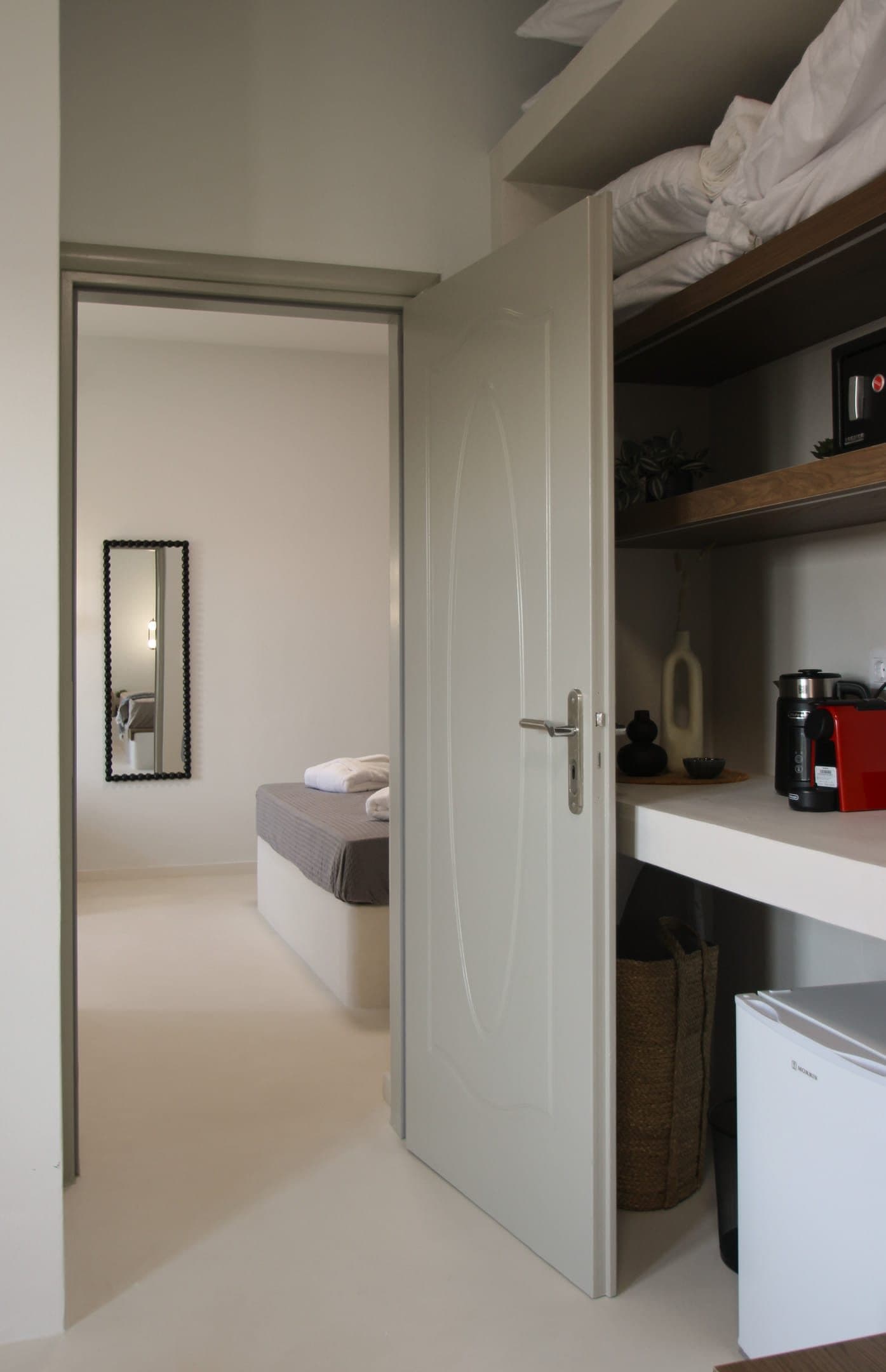 Junior Suite with Hot Tub and Garden View, Finikia – photo 14 of 27