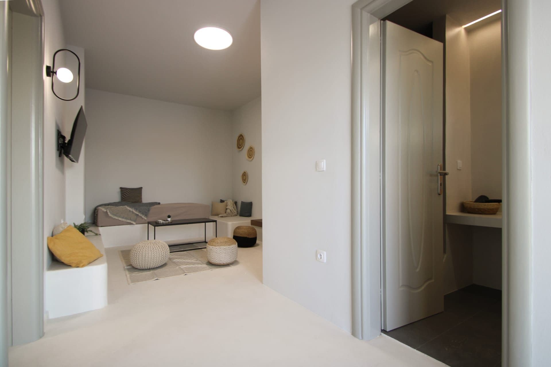 Junior Suite with Hot Tub and Garden View, Finikia – photo 11 of 27