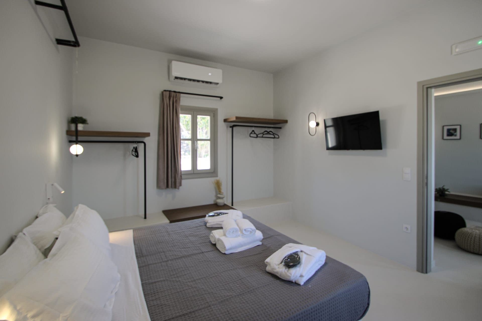 Maisonette with Sea view & Hot tub, Finikia – photo 28 of 35