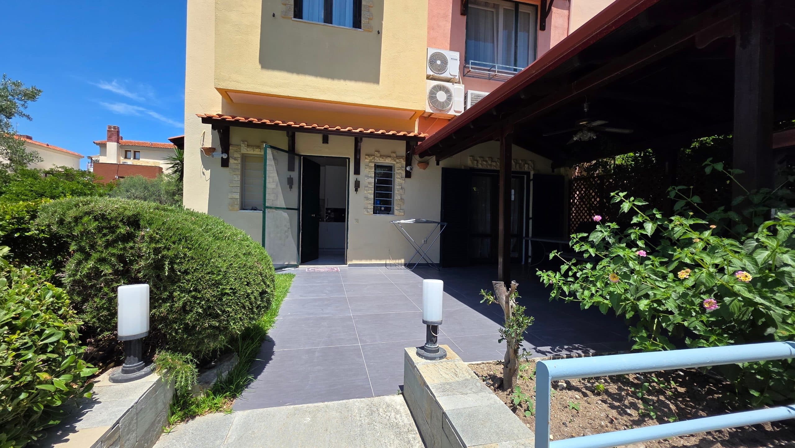 Pefkohori 4 Bedroom Villa with BBQ, Garden and Parking near the Beach - 4