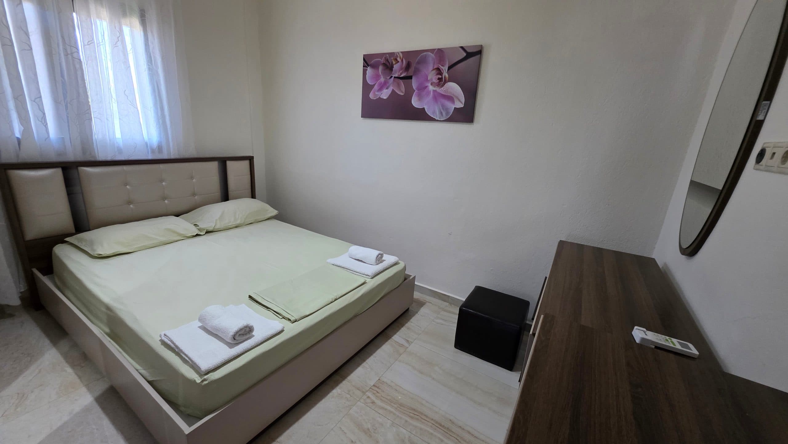 Pefkohori 4 Bedroom Villa with BBQ, Garden and Parking near the Beach, Pefkochori – photo 6 of 29