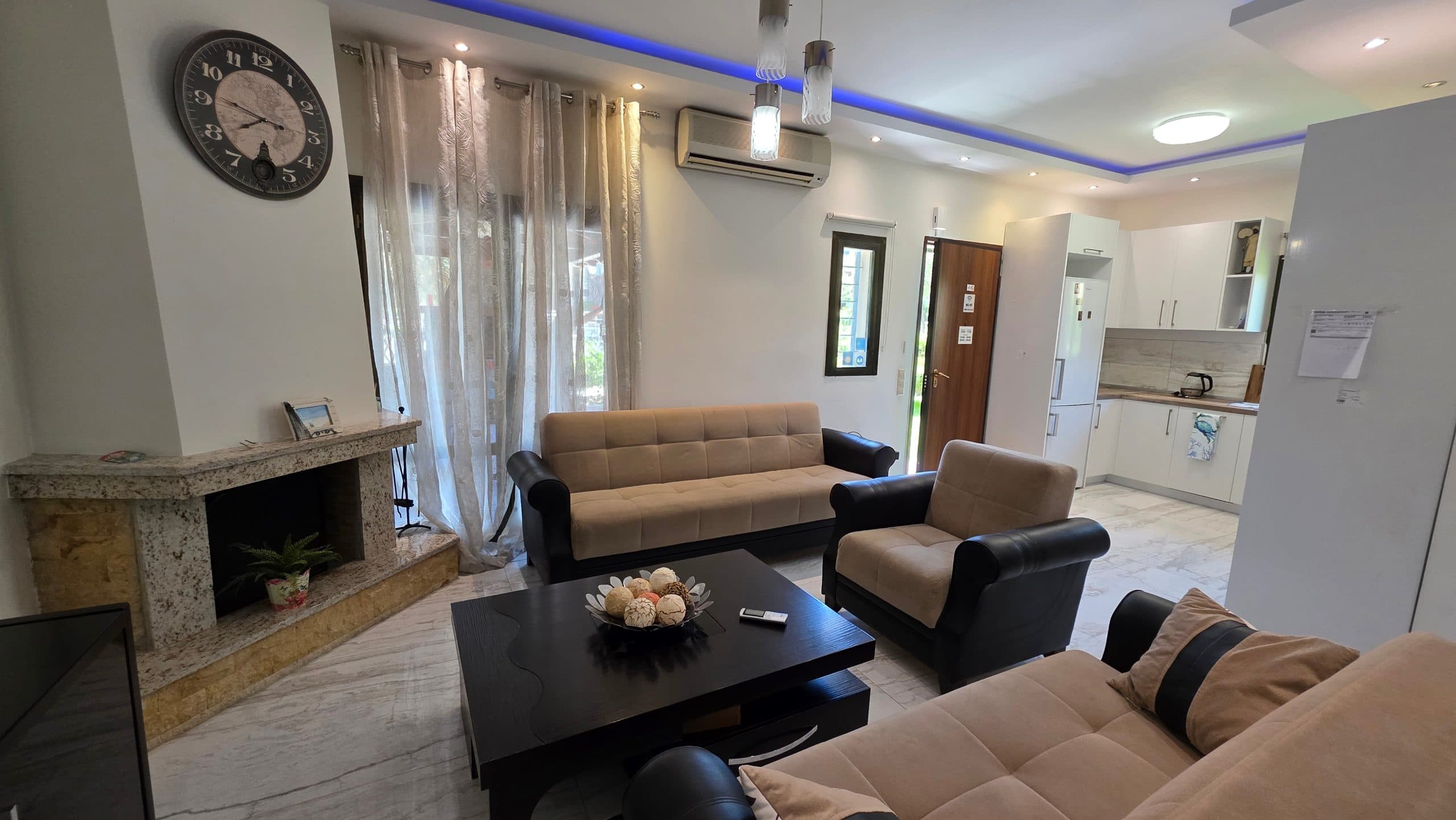 Pefkohori 4 Bedroom Villa with BBQ, Garden and Parking near the Beach, Pefkochori – photo 24 of 29