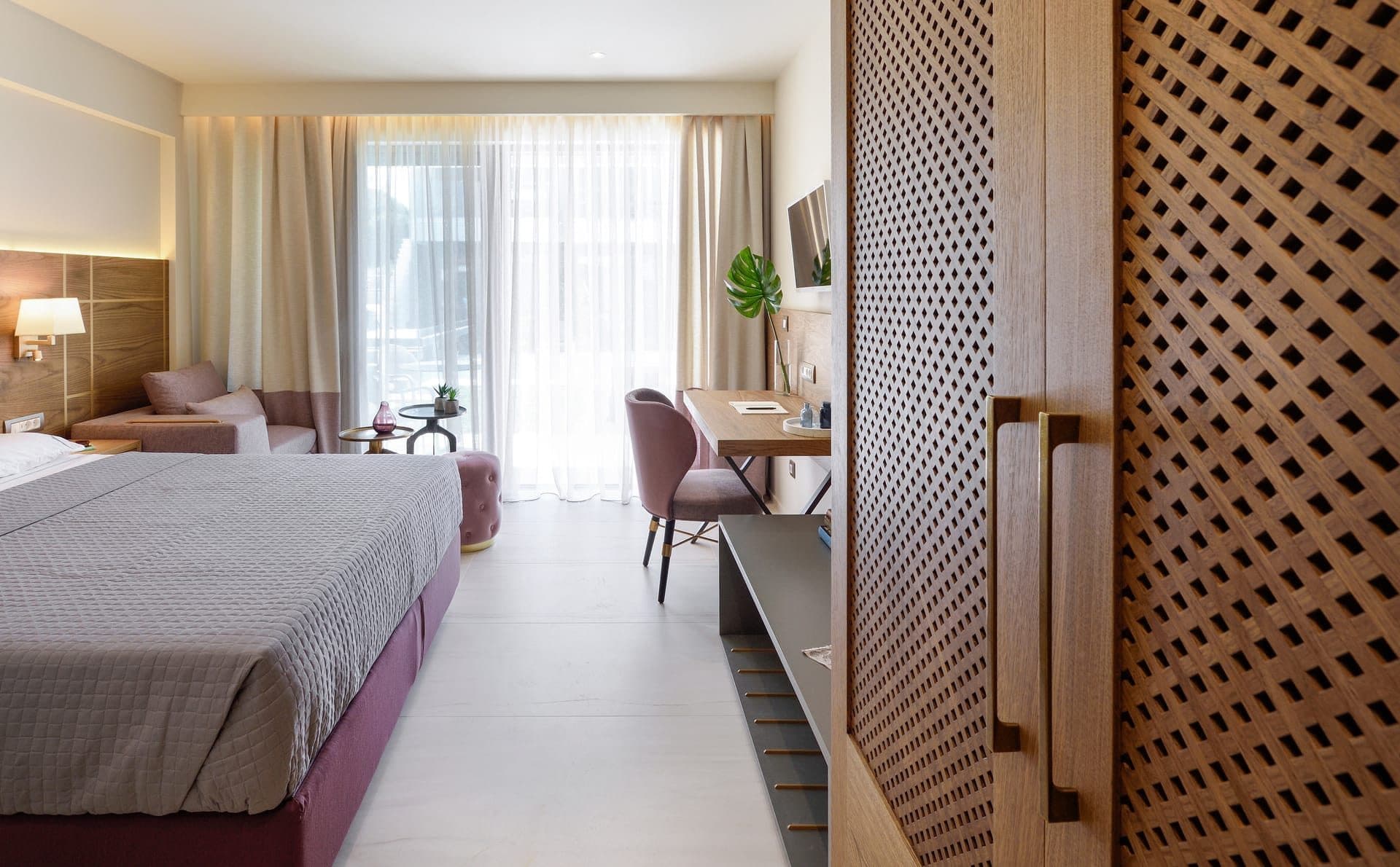 Deluxe Suite Pool View, Nikiti, Chalkidiki – photo 14 of 26