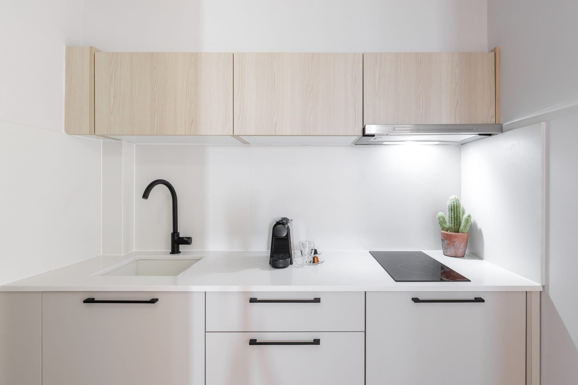 Deluxe Suite | One Bedroom, Polychrono – photo 11 of 23