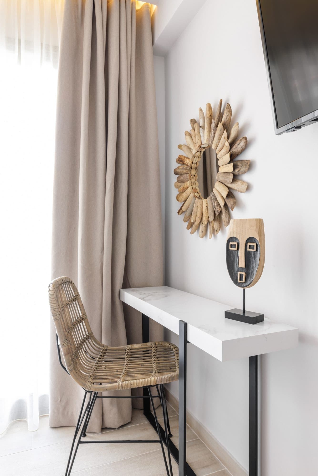 Deluxe Suite | One Bedroom, Polychrono – photo 8 of 23