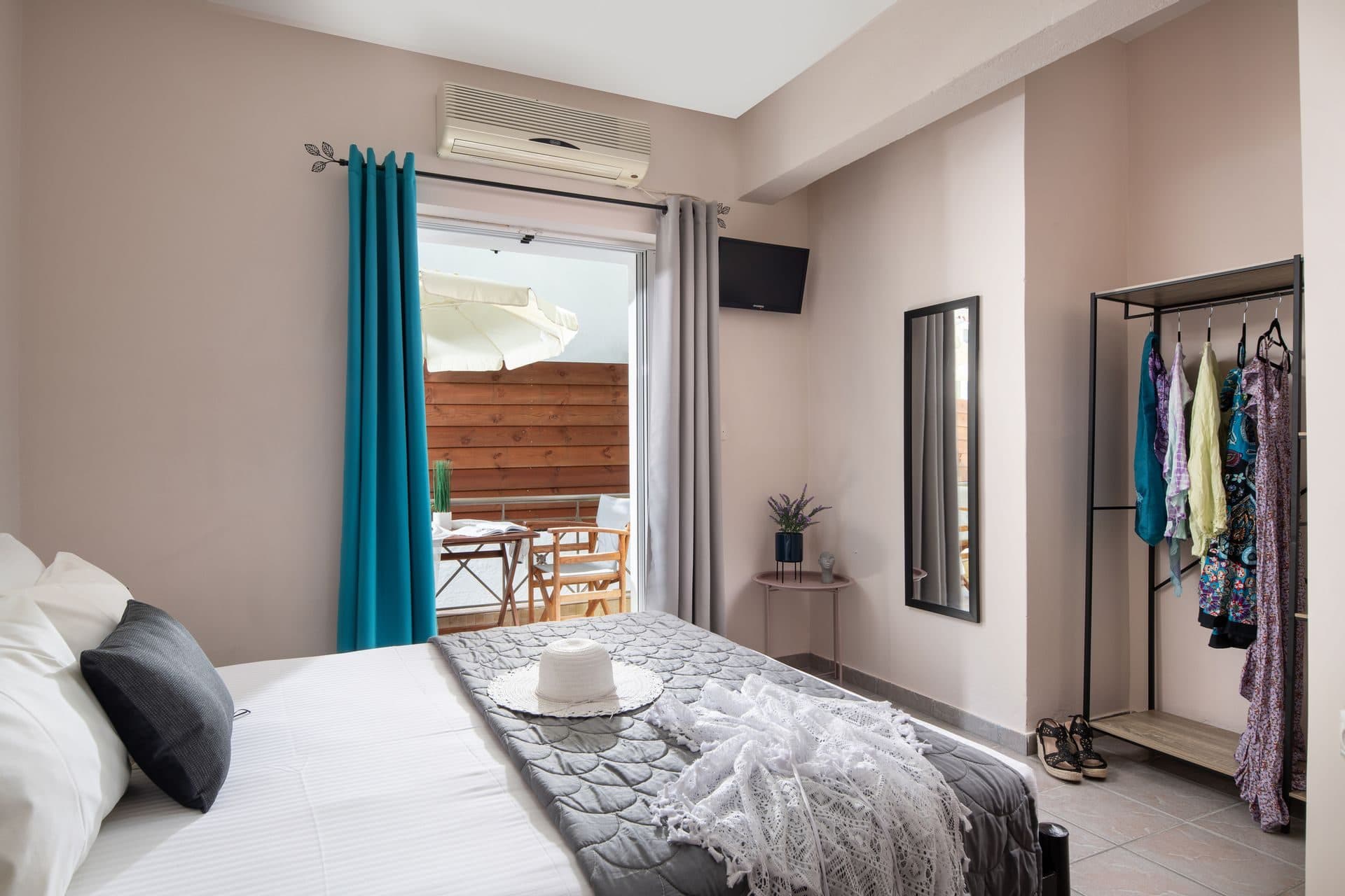 Epohikon Studios, Sarti – photo 4 of 53