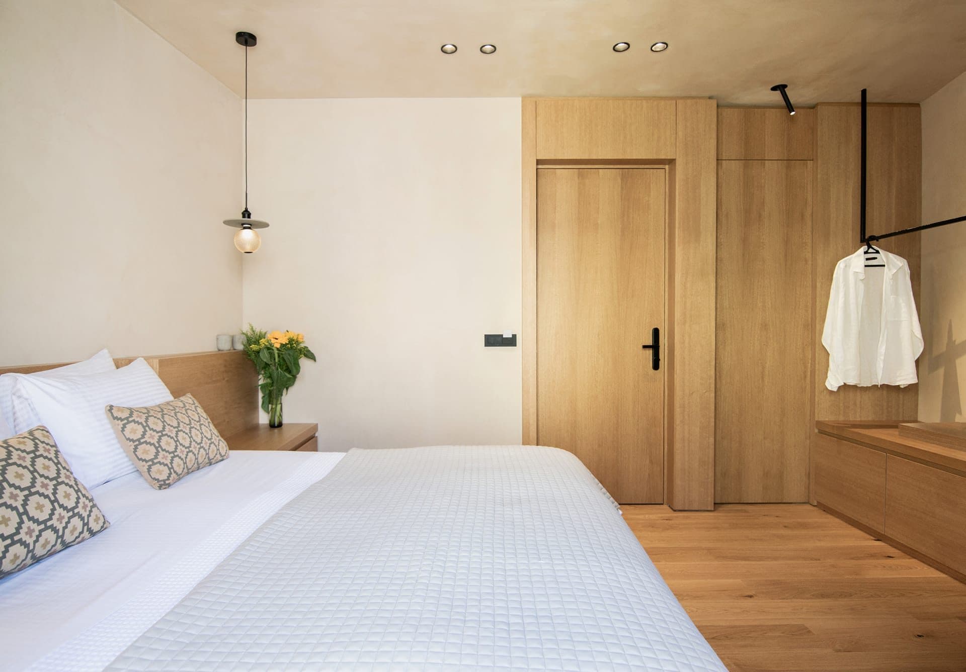Cozy Suite with Old Town View and Balcony, Chania – photo 8 of 8