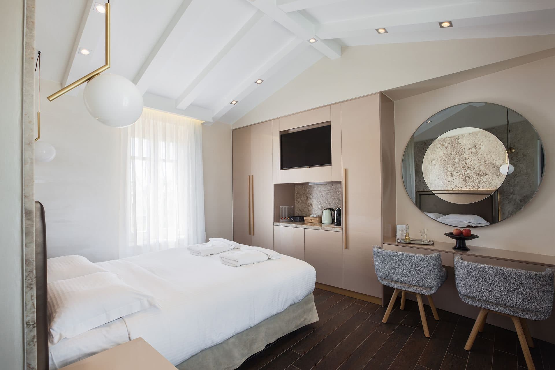 Junior Suite with Private Terrace and Panoramic View, Chania – photo 7 of 8