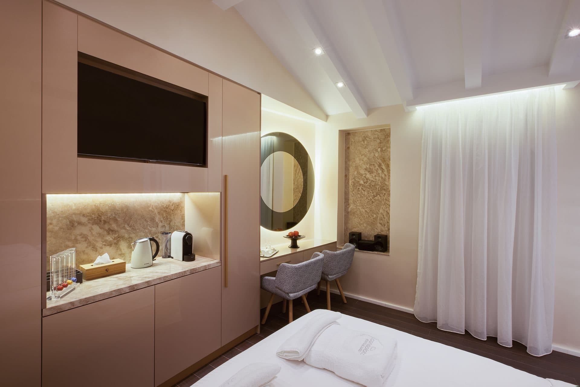 Junior Suite with Private Terrace and Panoramic View, Chania – photo 6 of 8