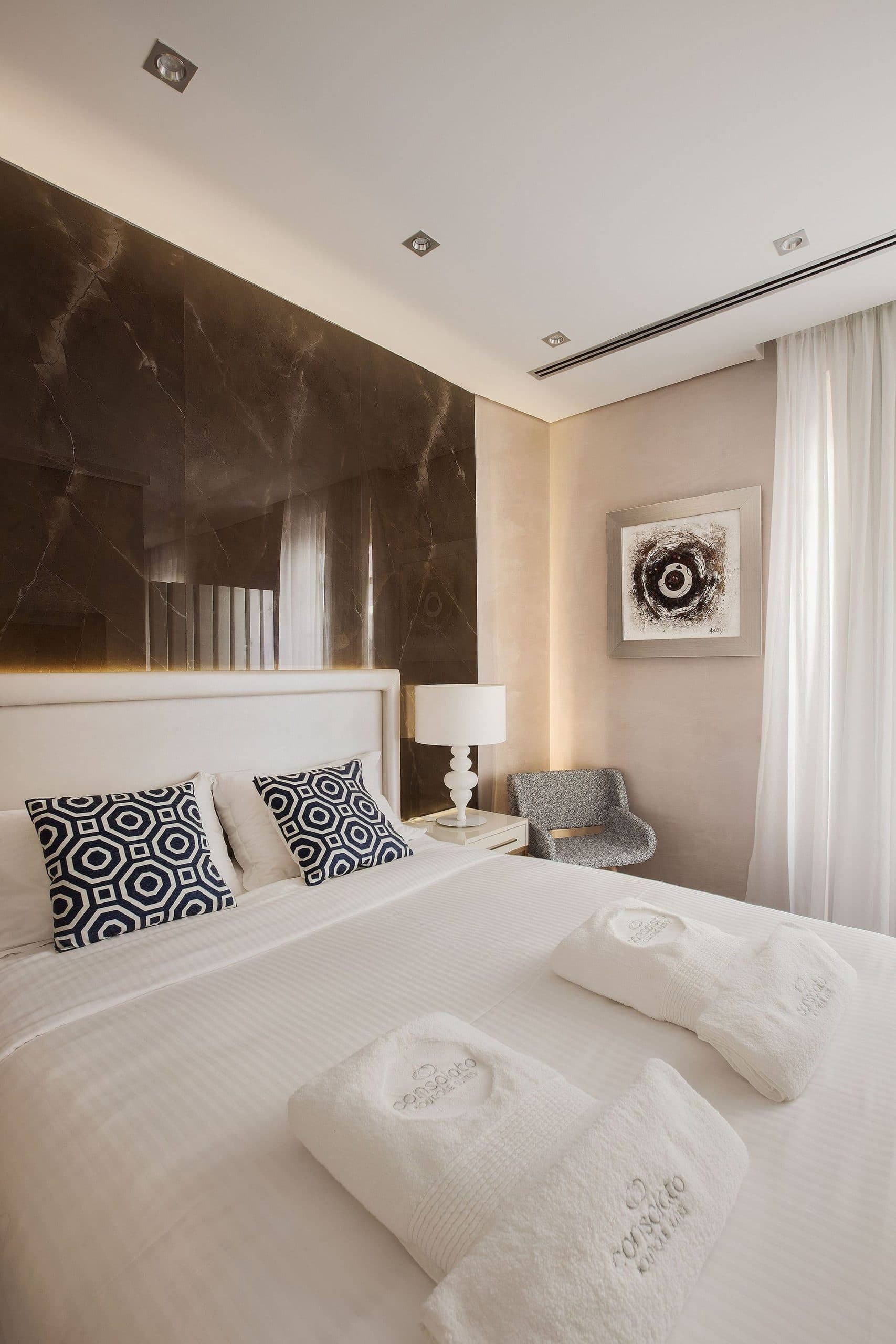Two-bedroom two-bathroom Suite with Old Town View and Balcony, Chania – photo 8 of 8