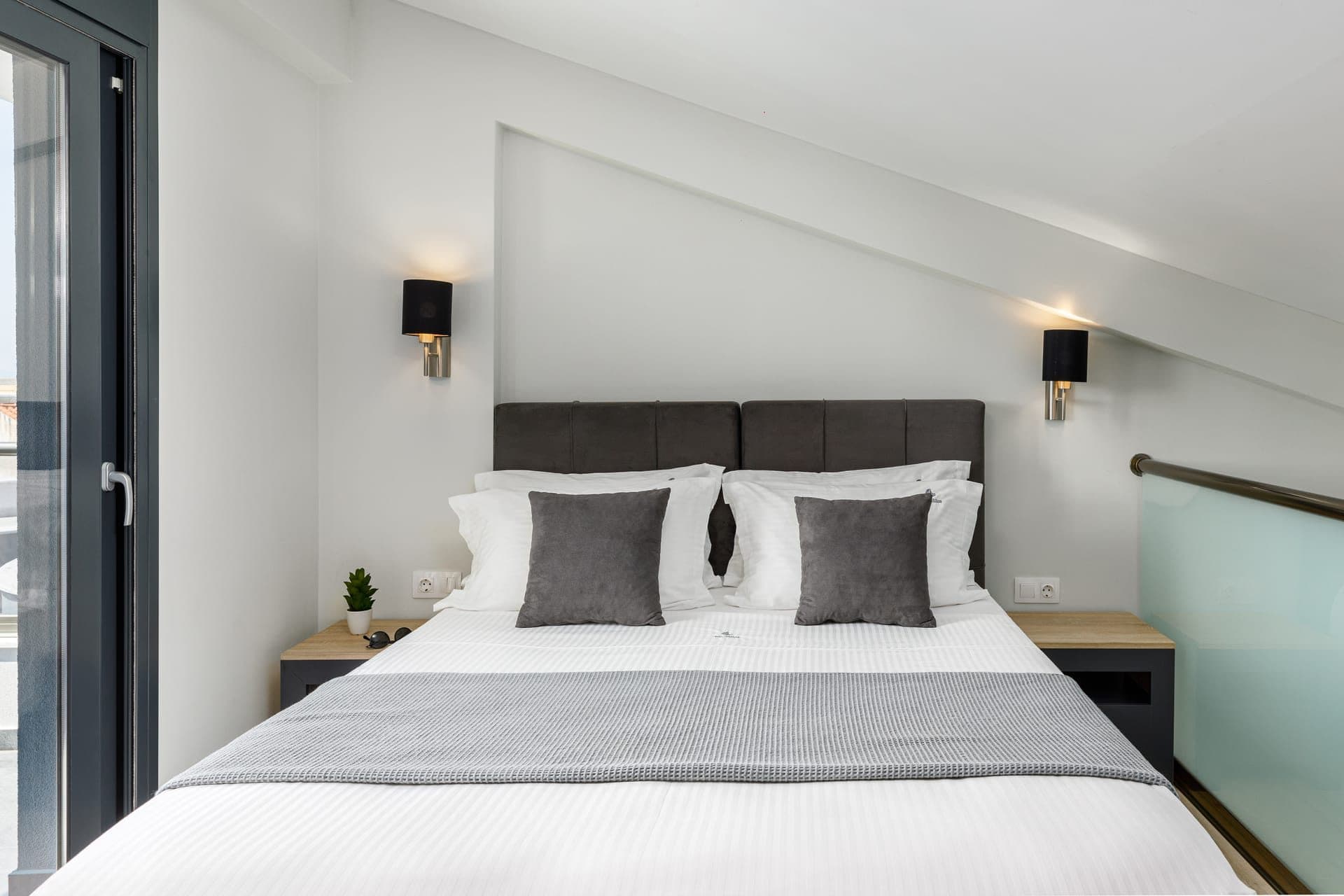 Two-Bedroom Deluxe Family Suite, Nikiti – photo 7 of 9
