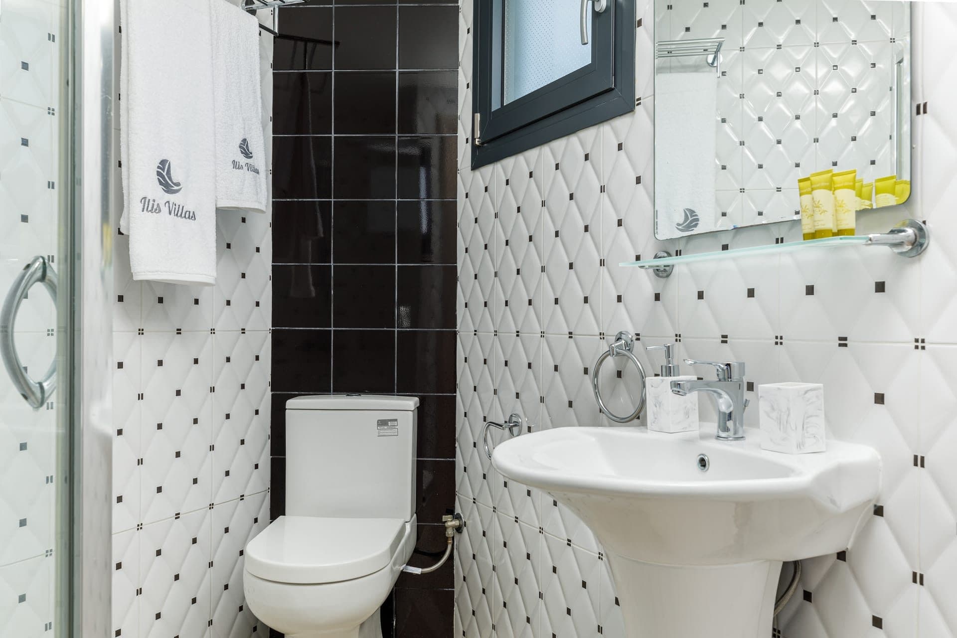 Two-Bedroom Deluxe Family Suite, Nikiti – photo 9 of 9