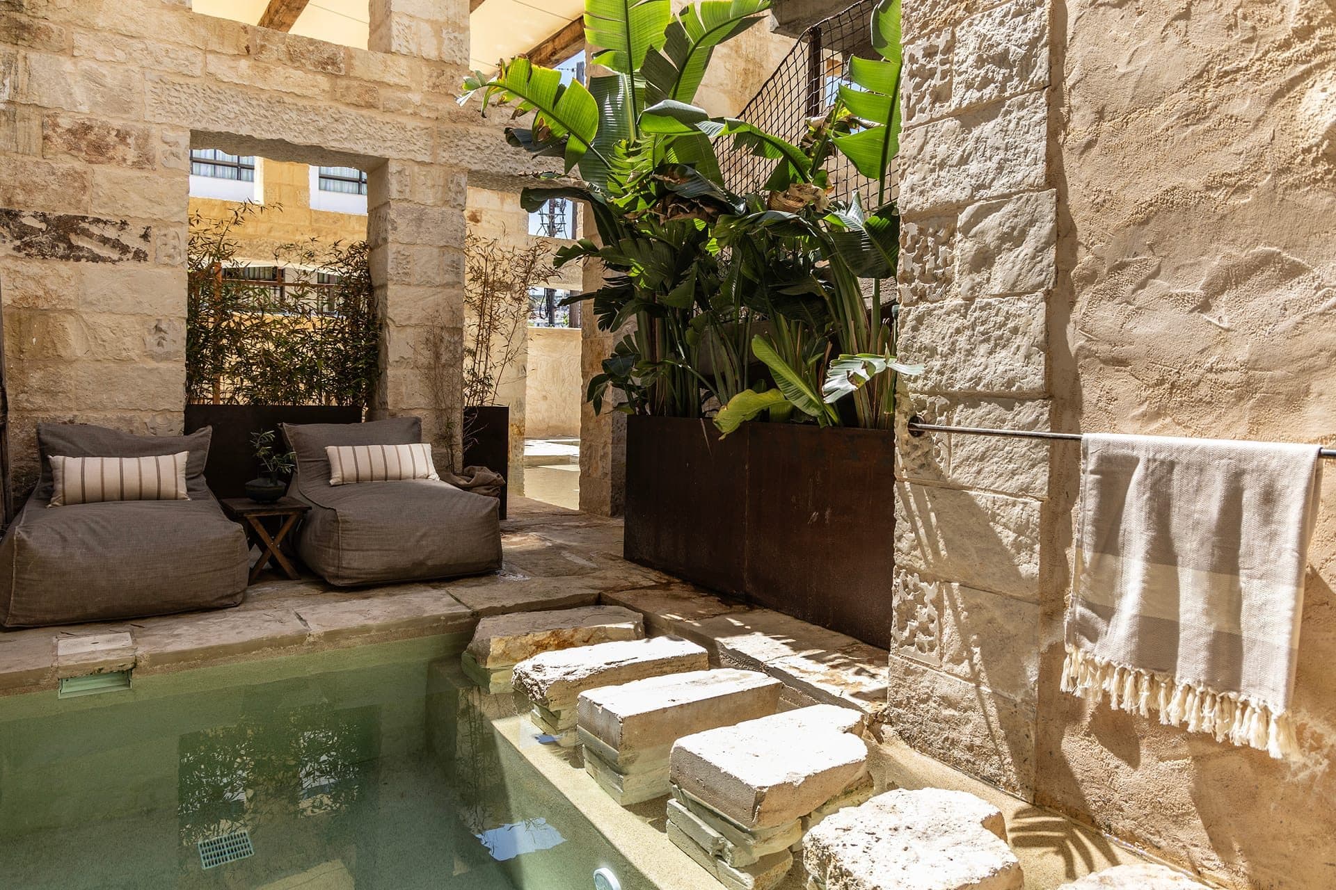 Suite with Private Heated Pool – Swim Up (Ground floor) | 45m2, Rethymno – photo 15 of 25