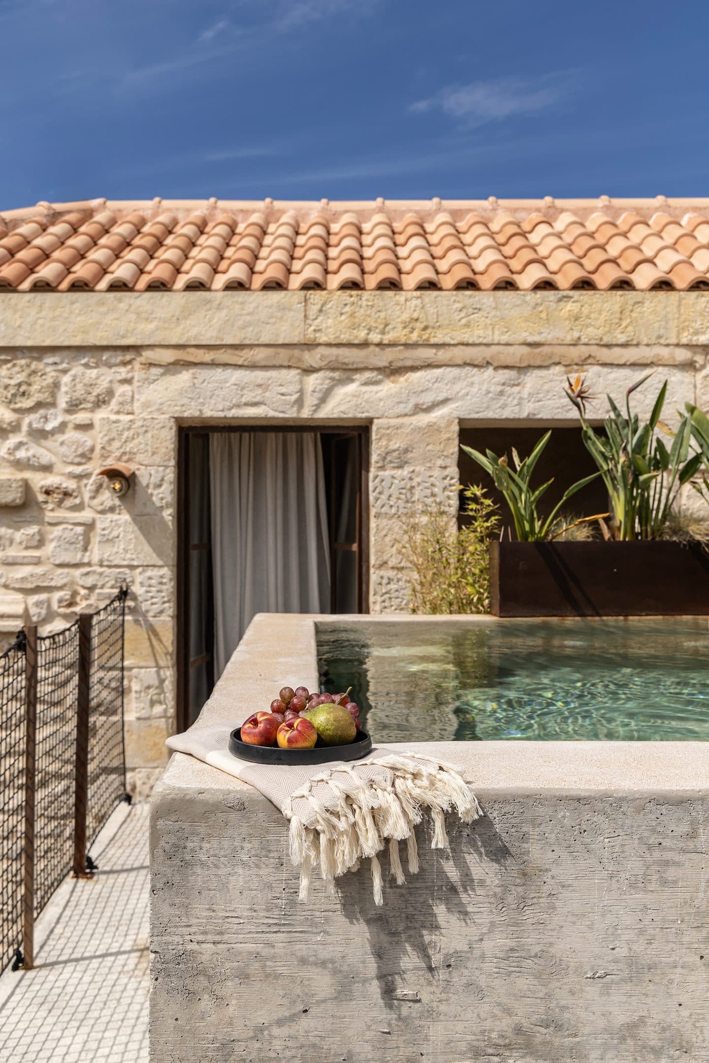 Design Suite with Private Heated Pool (Upper Floor) | 45m2, Rethymno – photo 7 of 14