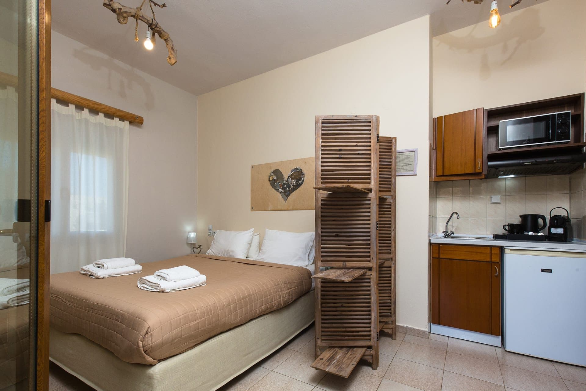 Budget Double Room #3, Kissamos – photo 8 of 23