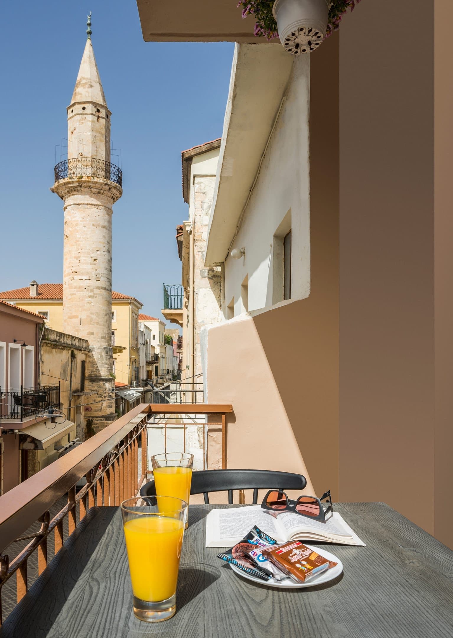 Two-Bedroom Apartment with Old Town View, Chania – photo 15 of 18