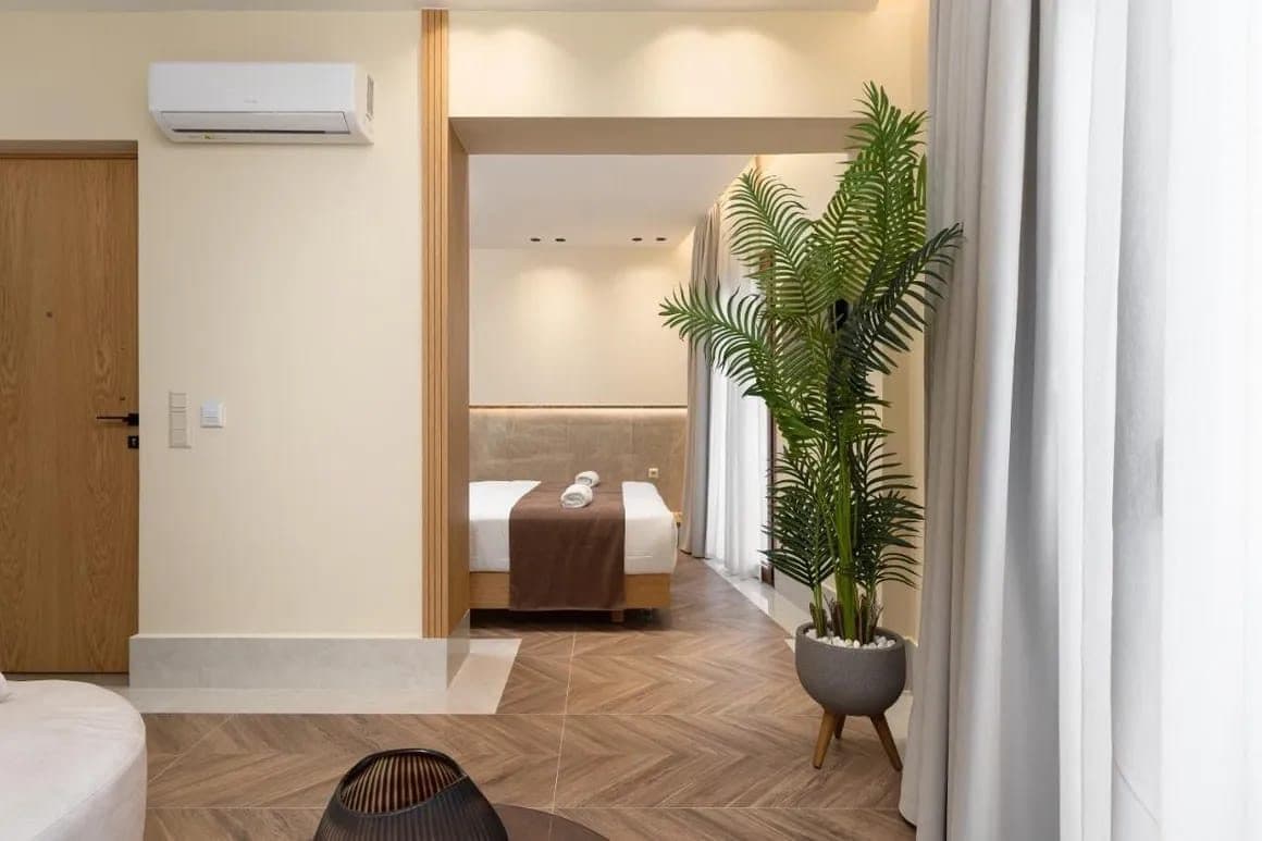 101 - Deluxe Suite with Spa and Sea View (1st Floor), Rethymno – photo 8 of 11