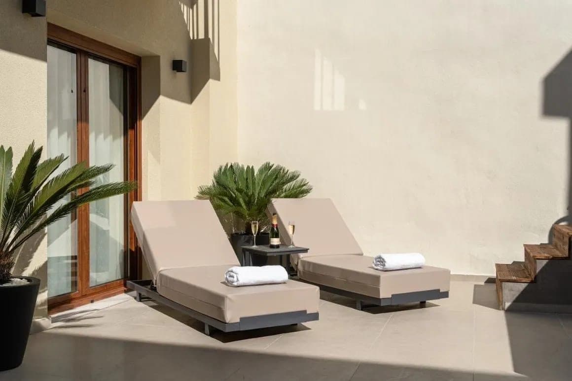 102 - Deluxe Suite with Spa and Private Pool (1st Floor), Rethymno – photo 13 of 16