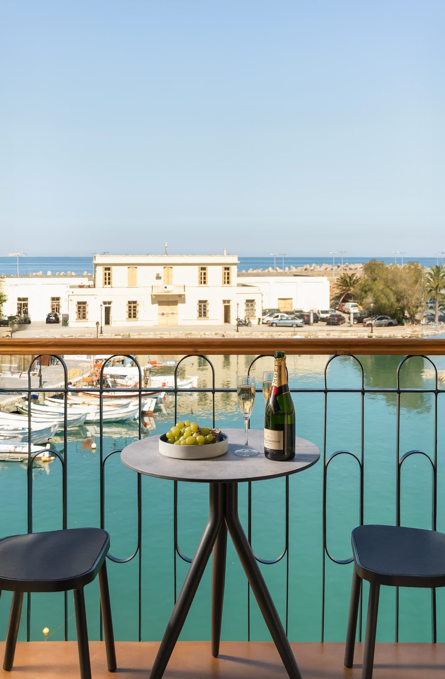 103 - Deluxe Suite with Spa and Sea View (2nd Floor), Rethymno – photo 8 of 11
