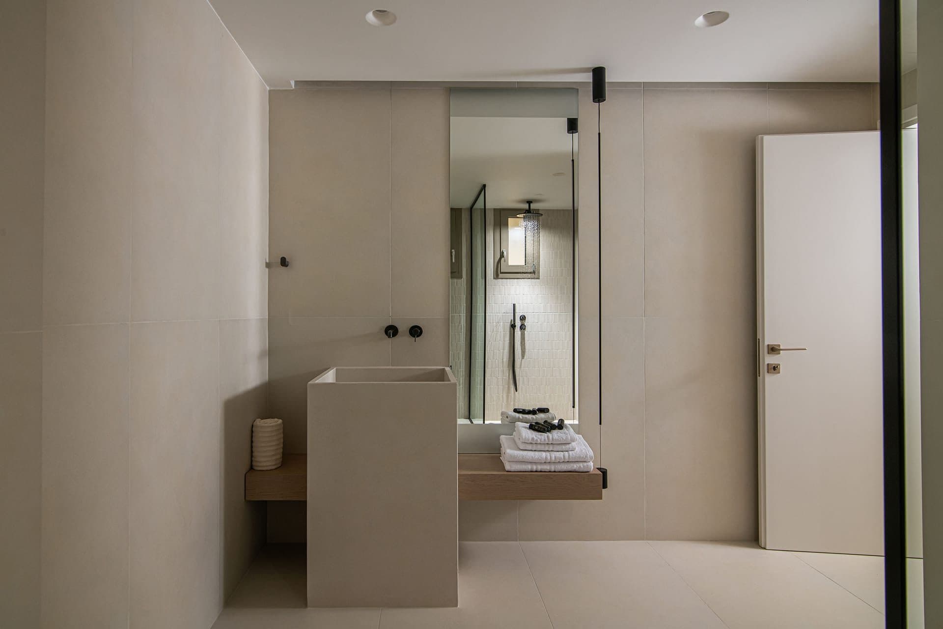 Deluxe Room with Pool View, Ammoudara – photo 4 of 4