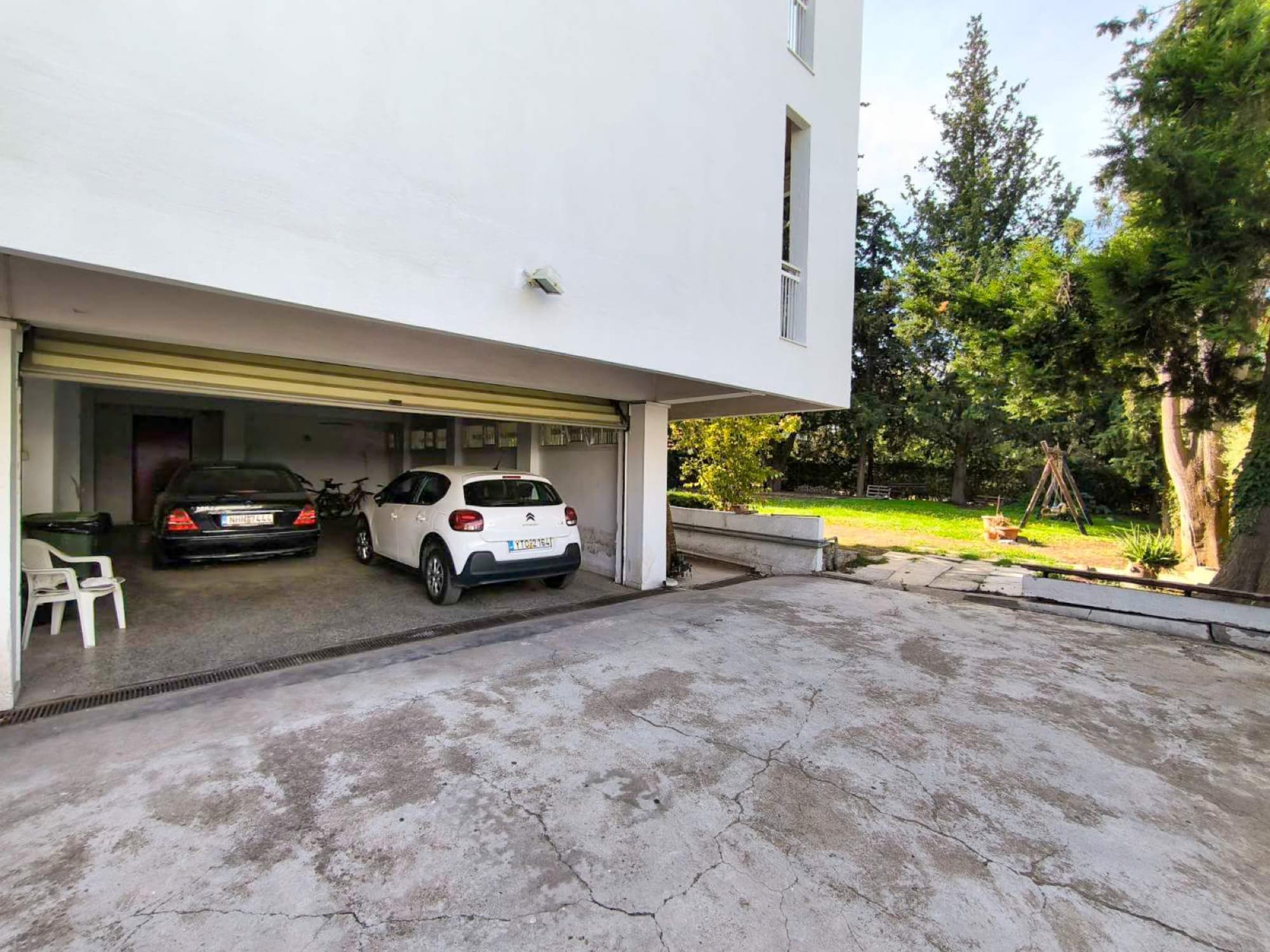 660 m² Three-Level Apartment Complex for Sale in Panorama, Panorama – photo 9 of 36