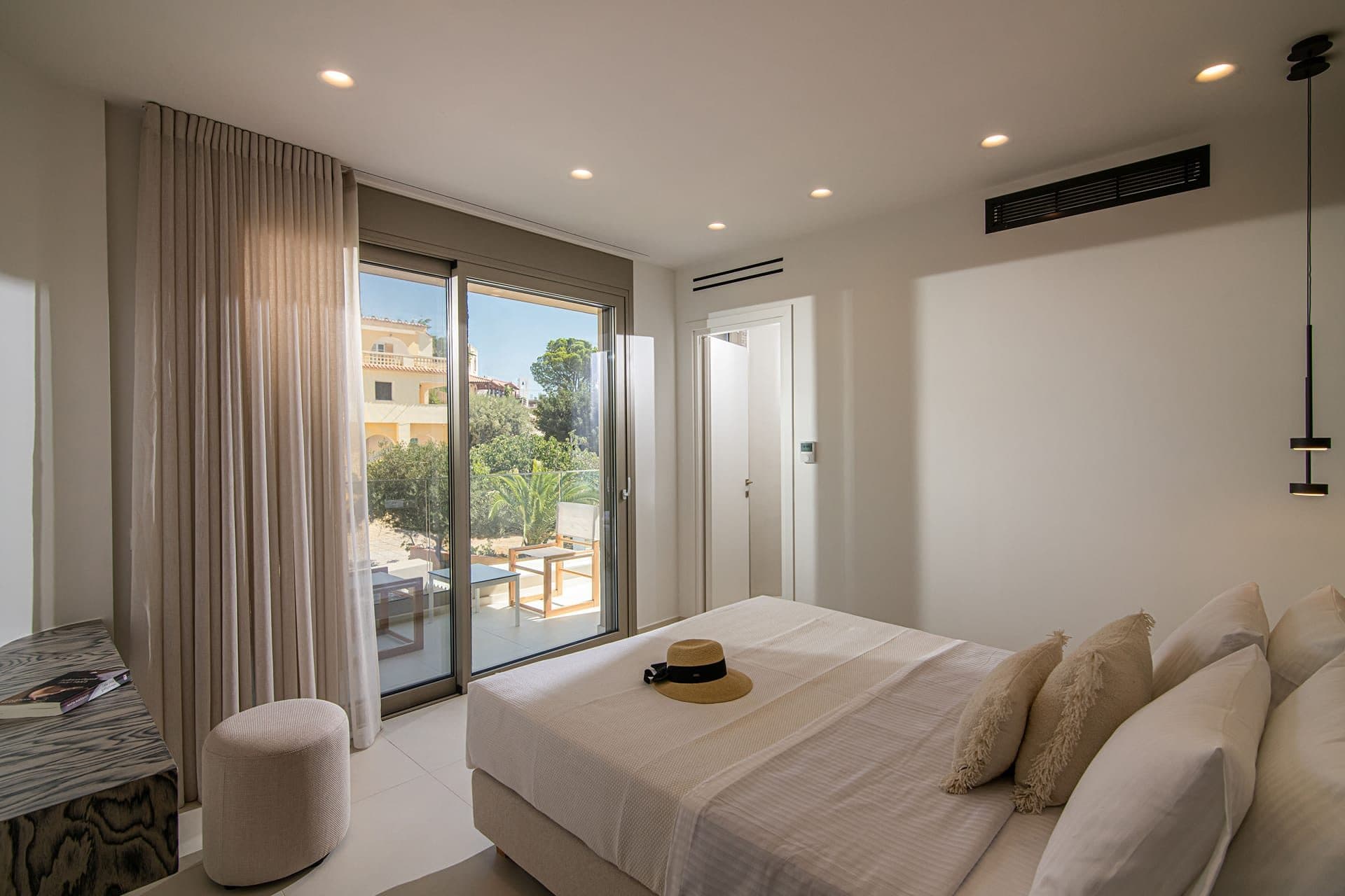 Deluxe Room Side Sea View