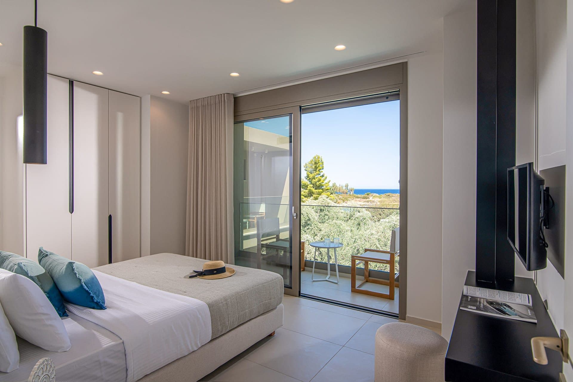 Deluxe Rooms with Sea View, Ammoudara – photo 15 of 21