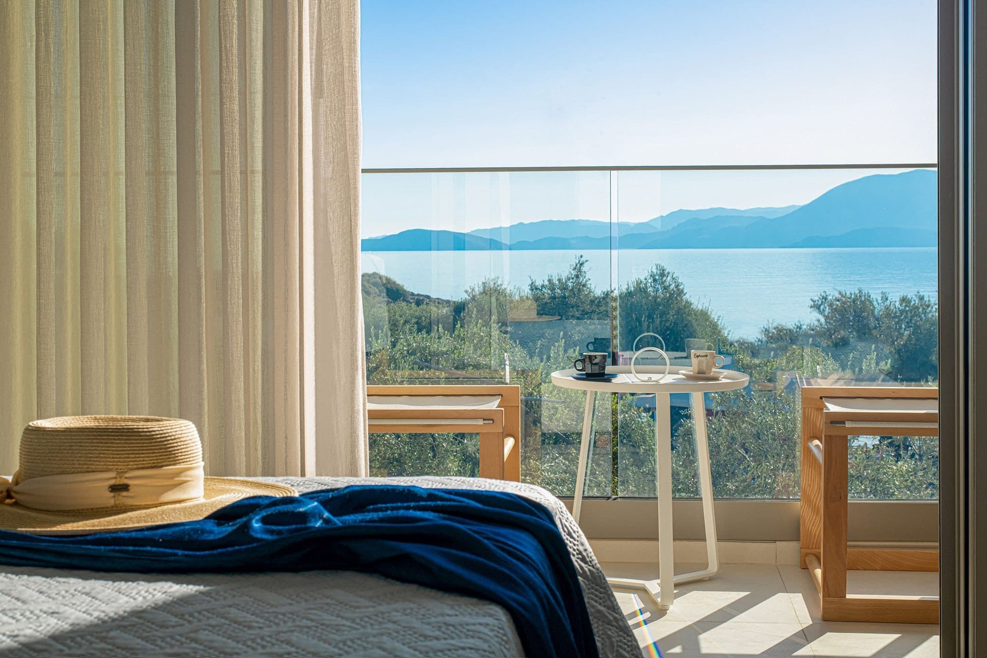 Deluxe Rooms with Sea View