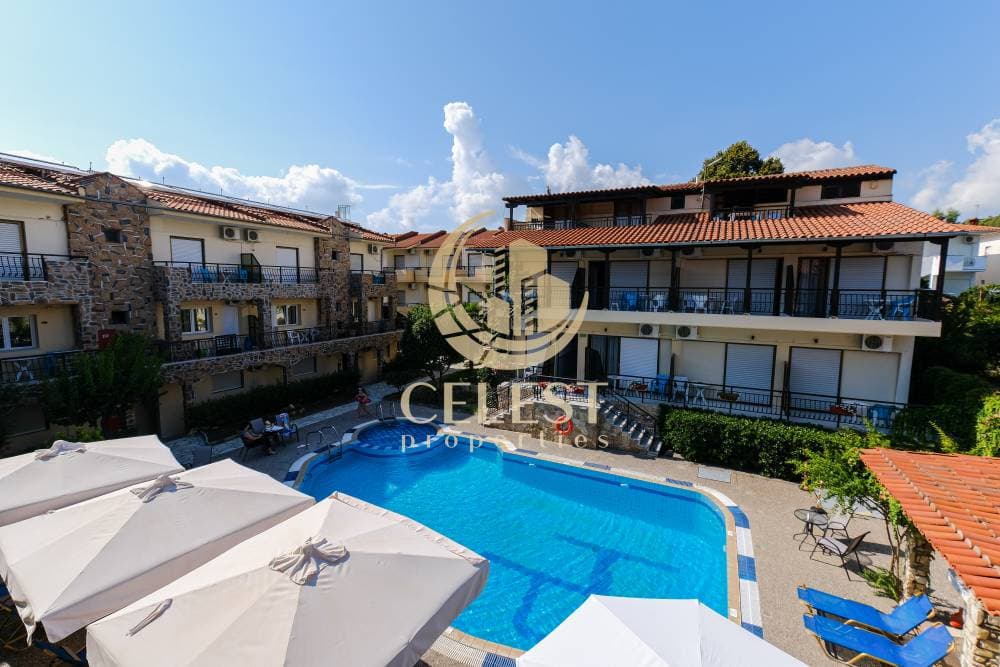 71-Room Hotel for Long-Term Rent in Pefkochori, Halkidiki, Pefkochori – photo 12 of 17