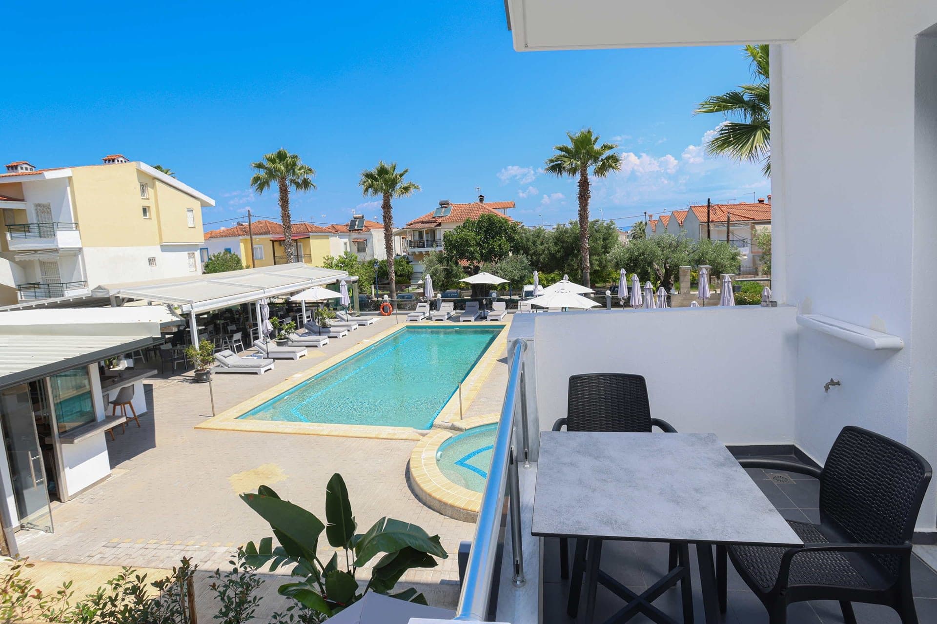 Double Room Pool View, Pefkochori – photo 8 of 11