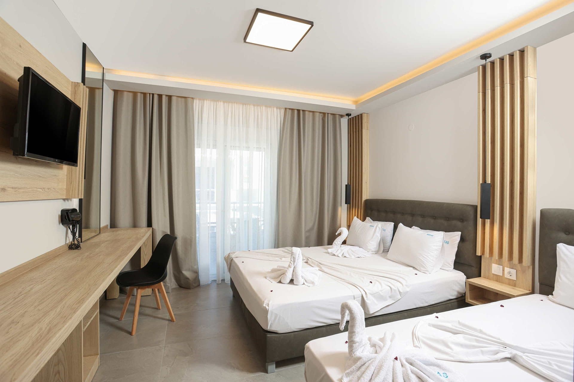 Triple Room Pool View, Pefkochori – photo 2 of 16