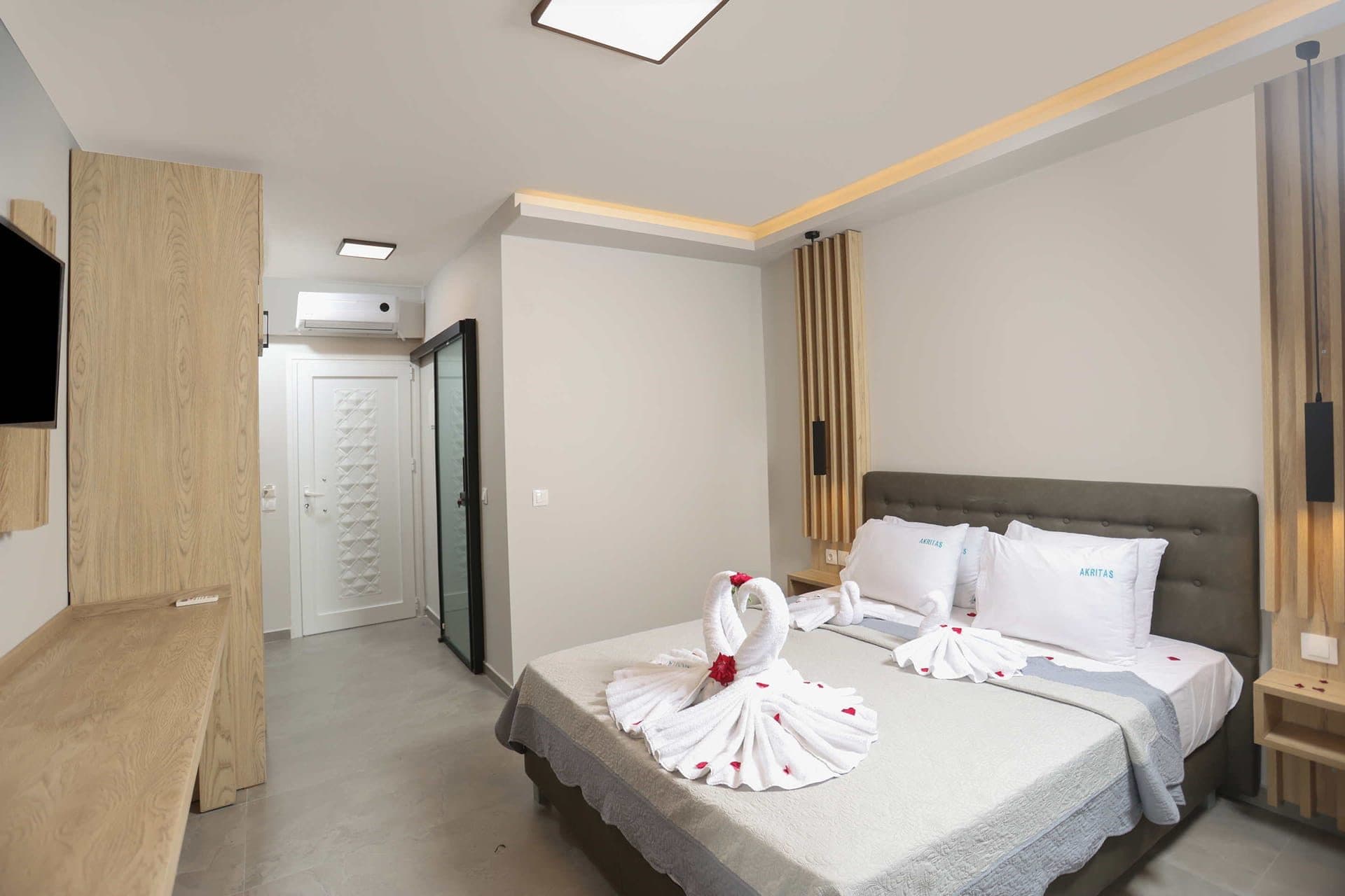 Double Room Pool Front, Pefkochori – photo 3 of 11