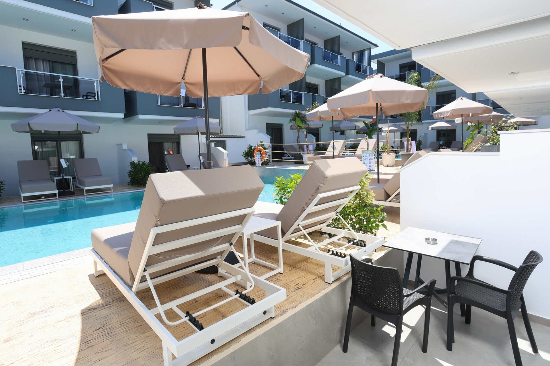 Double Room Pool Front, Pefkochori – photo 8 of 11