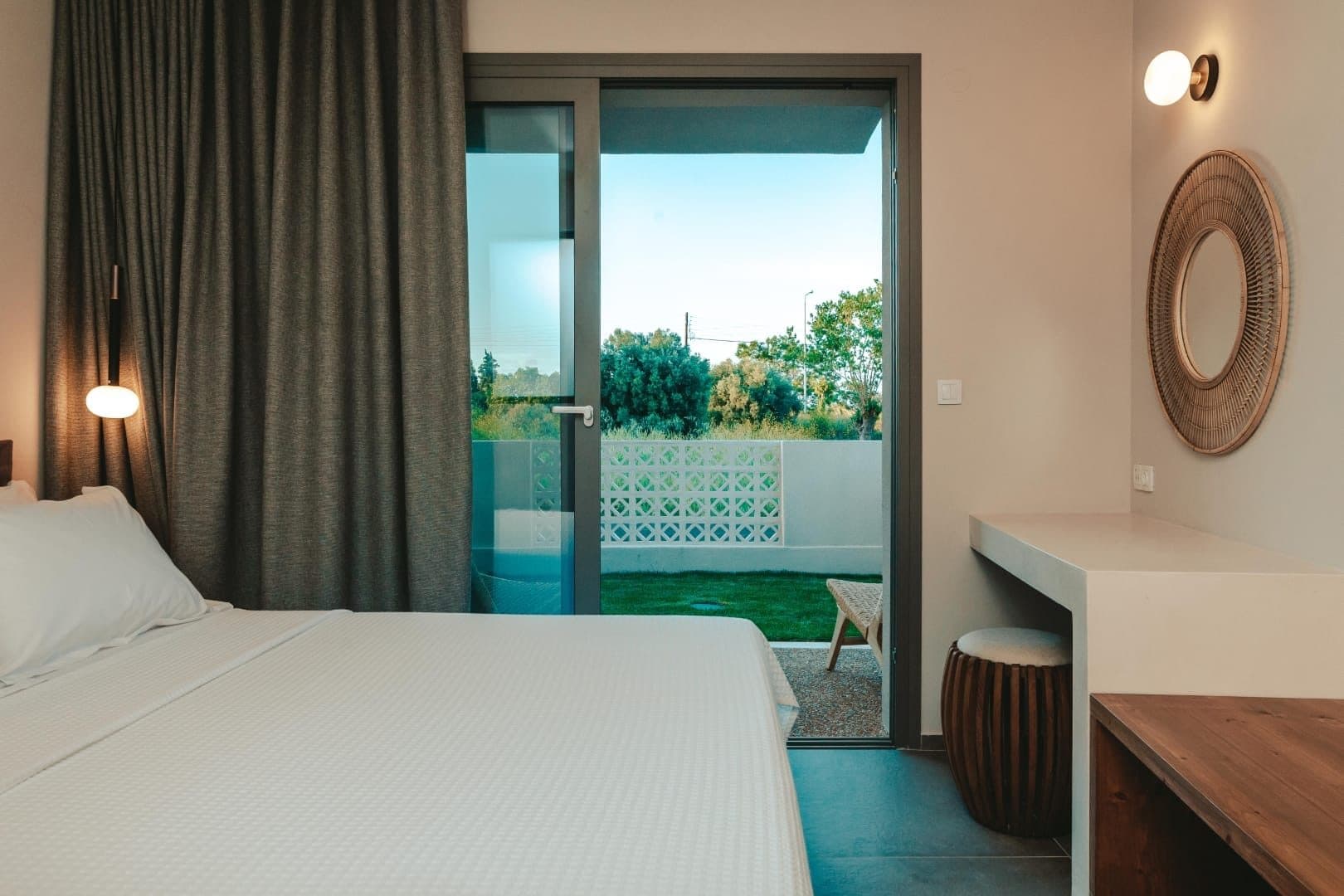 Designer Double Room, Polychrono – photo 11 of 20