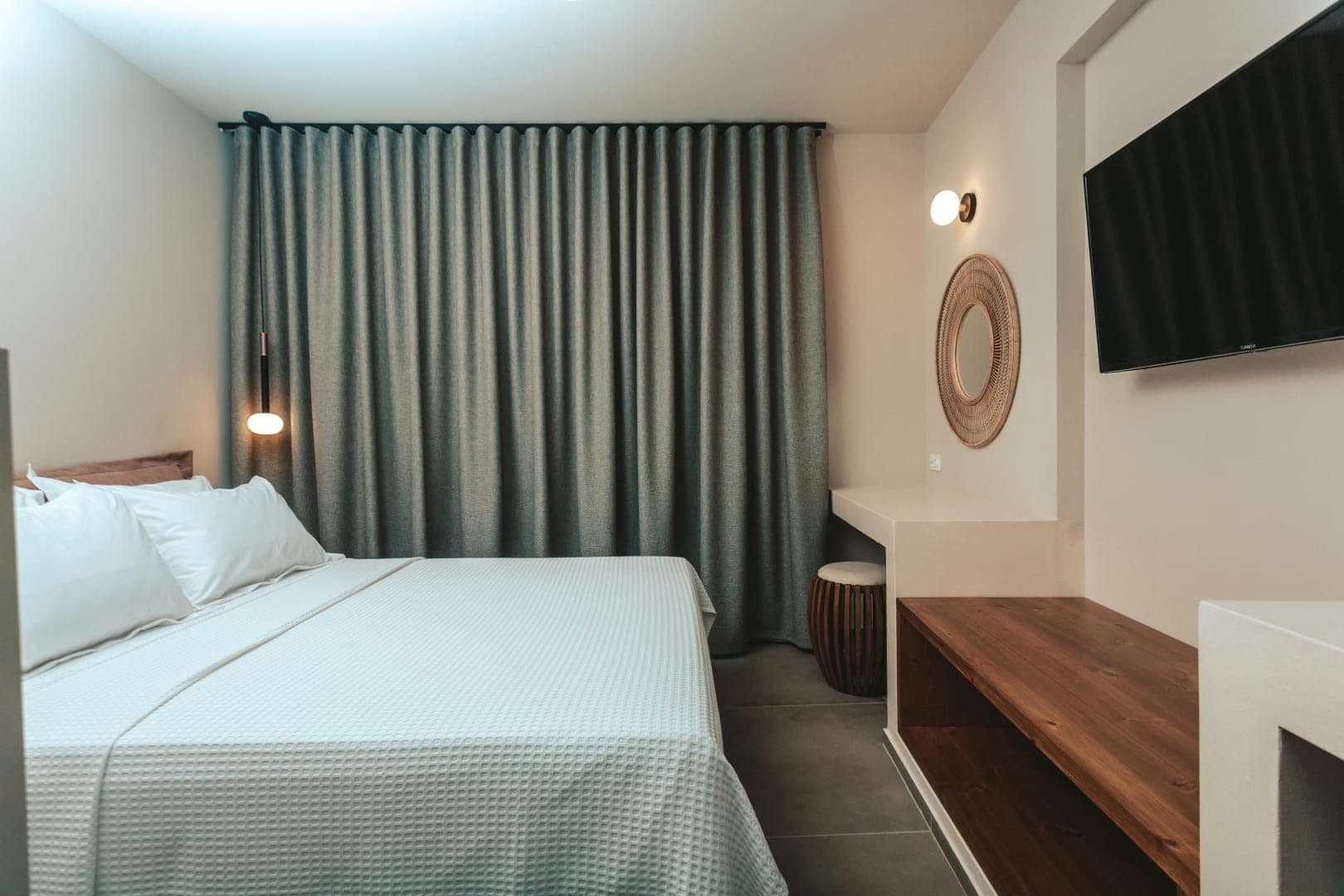 Designer Double Room, Polychrono – photo 13 of 20