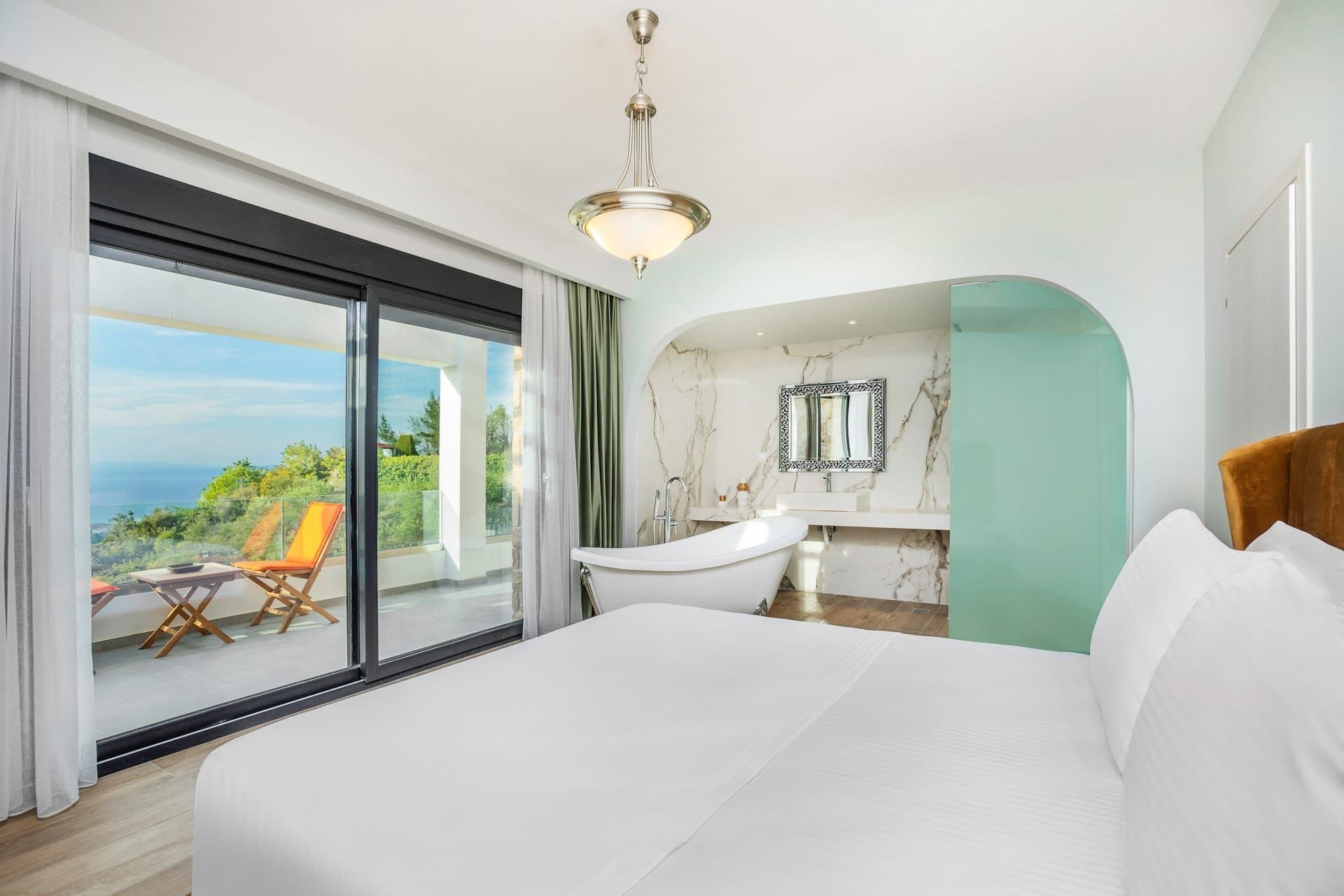 Exclusive 4 Bedroom Villa with Private Pool