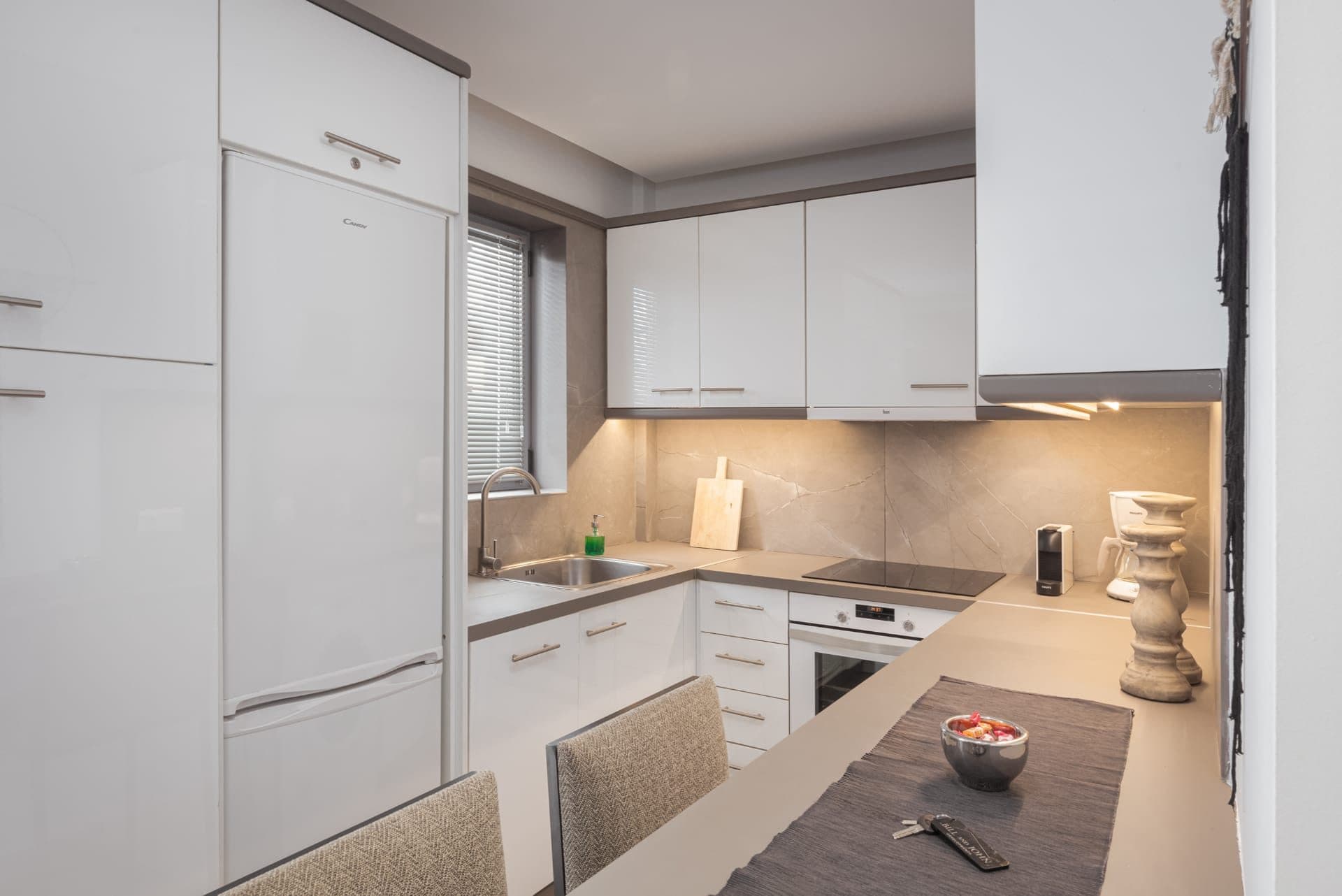 Acropolis Stylish Condo, Athina – photo 8 of 39