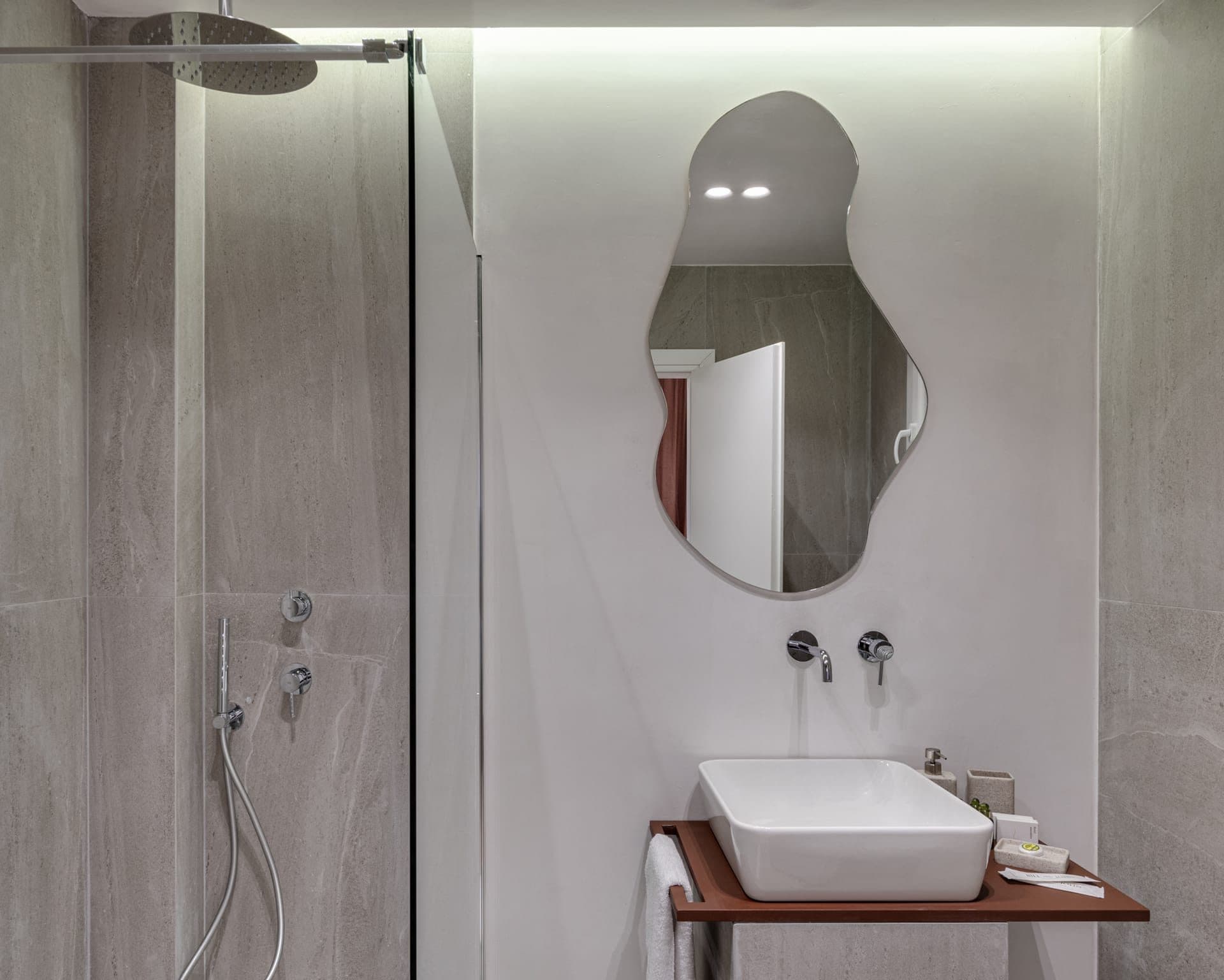 Acropolis White Key Residence, Athina – photo 10 of 39