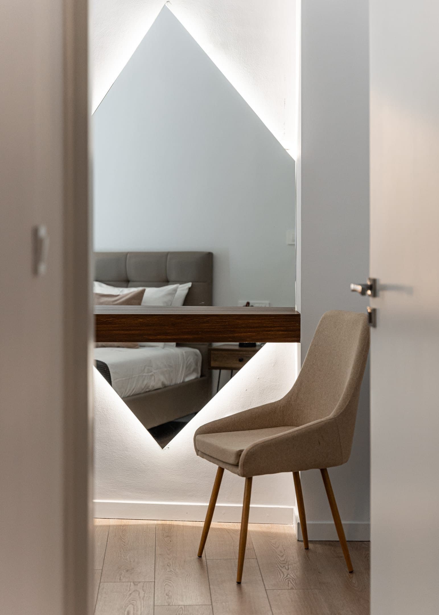 Acropolis Holmes Residence, Athina – photo 11 of 28