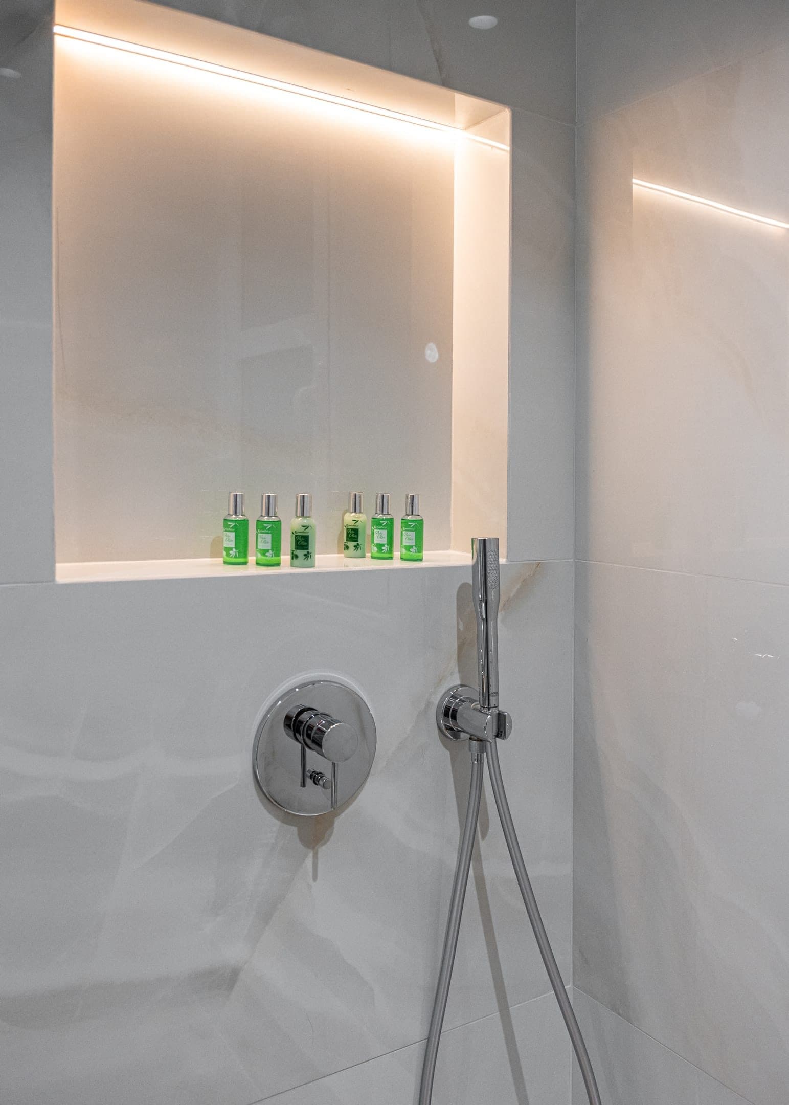 Acropolis Holmes Residence, Athina – photo 10 of 28