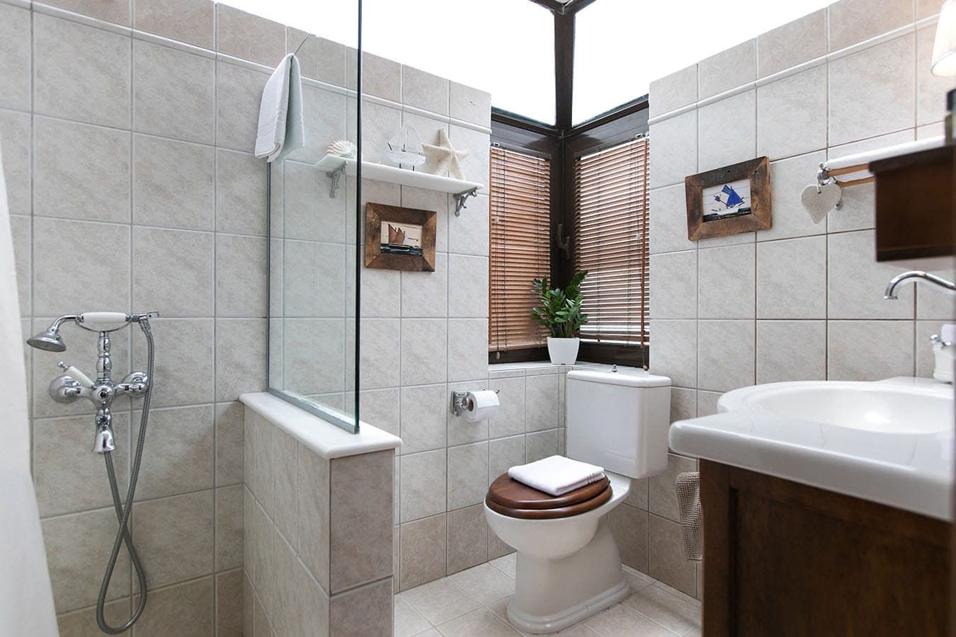 Amelia Villa, Sani – photo 11 of 18