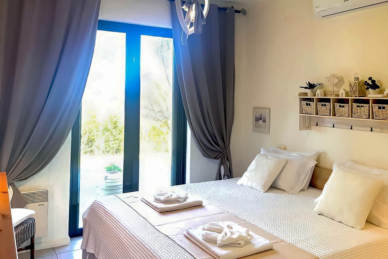 Amelia Villa, Sani – photo 10 of 18